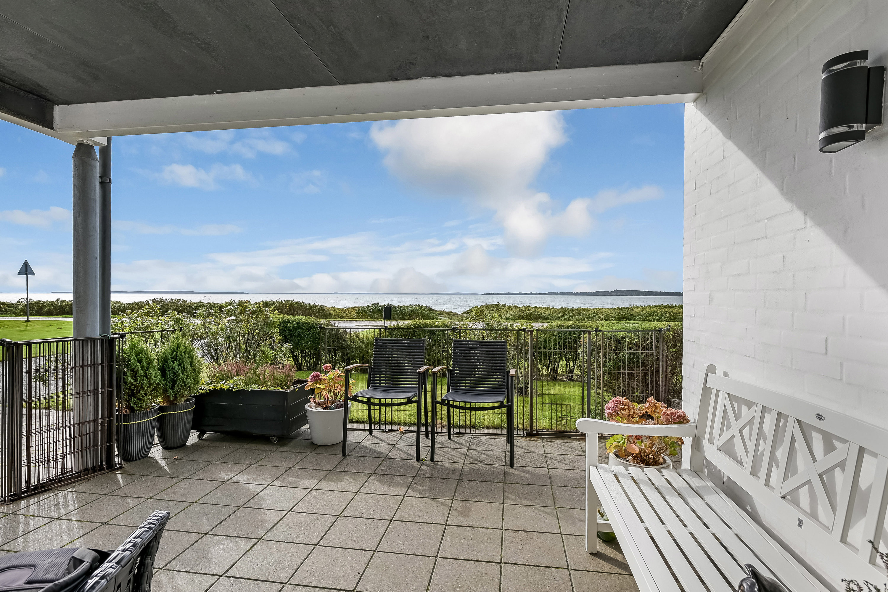 Fremhævet terrasse billede i fuldskærmstilstand. Billede af Rønvej 21, Jegindø, 7790 Thyholm