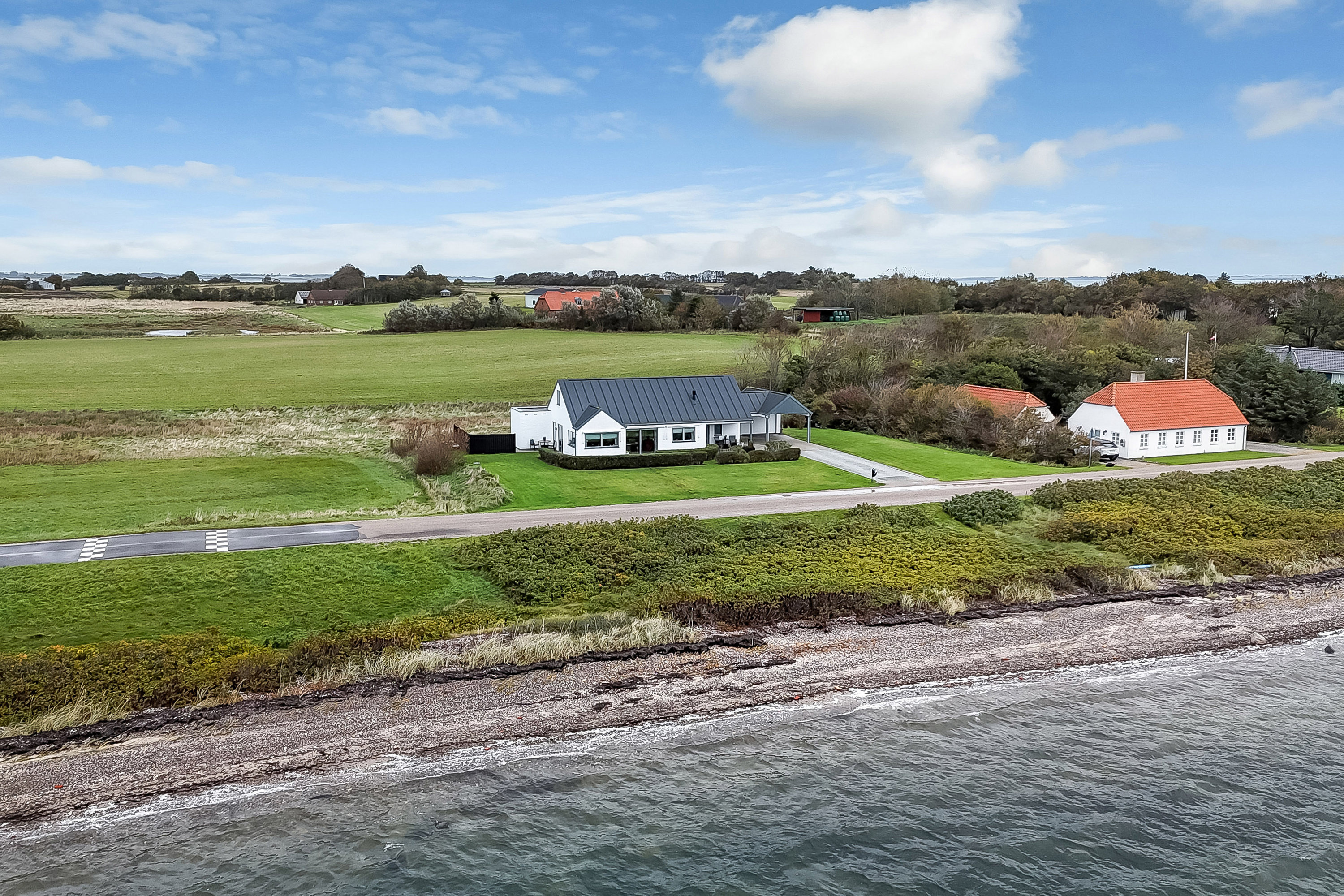 Fremhævet ejendommen billede i fuldskærmstilstand. Billede af Rønvej 21, Jegindø, 7790 Thyholm