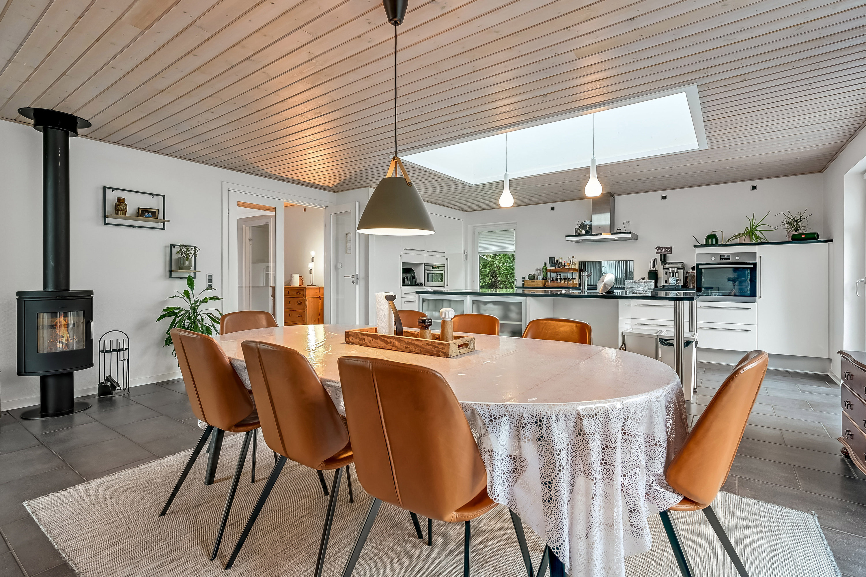 Fremhævet køkken billede i fuldskærmstilstand. Billede af Odinsvej 24, 7600 Struer