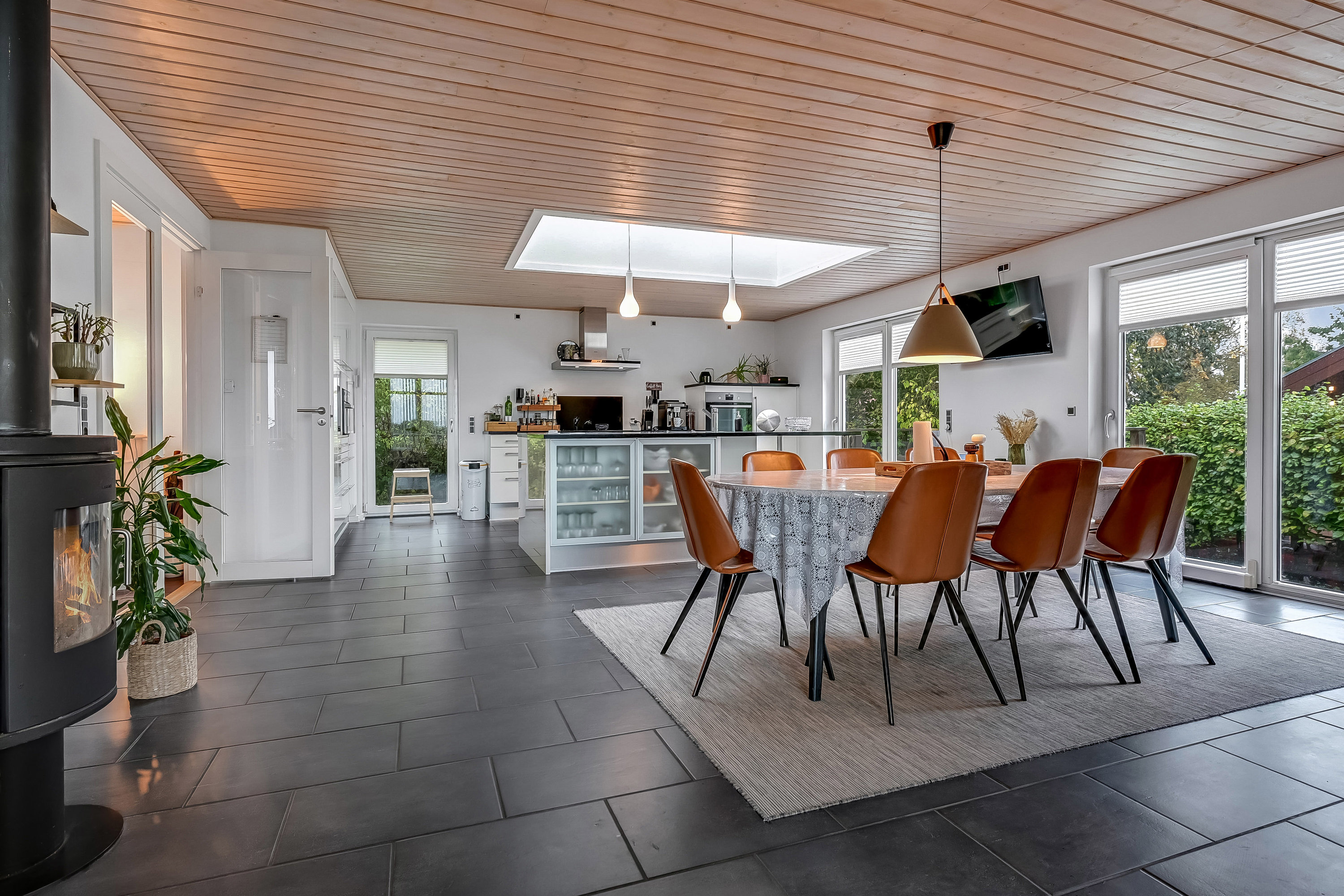 Fremhævet køkken billede i fuldskærmstilstand. Billede af Odinsvej 24, 7600 Struer