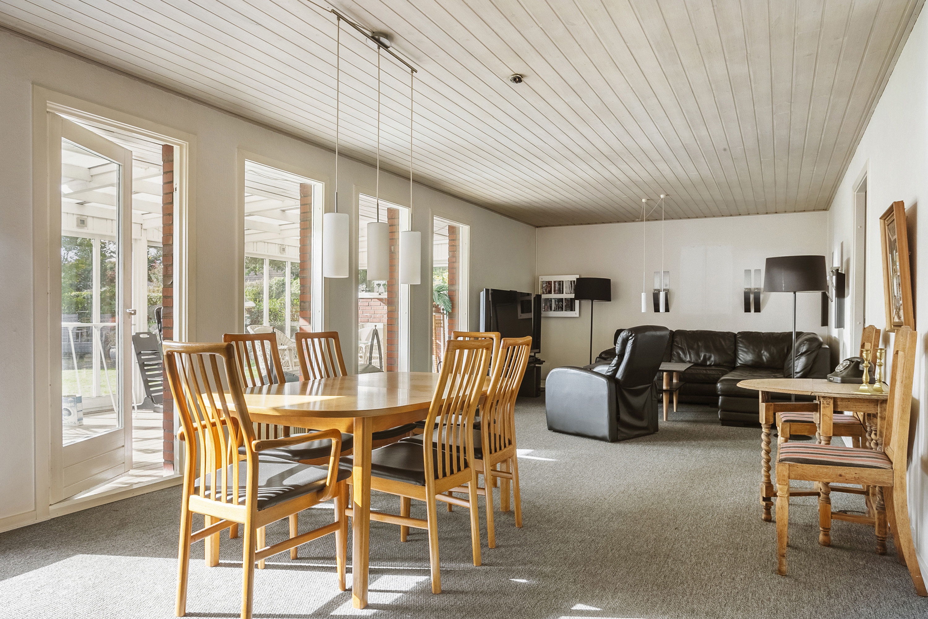 Fremhævet stue billede i fuldskærmstilstand. Billede af Morbærvej 32, 6600 Vejen