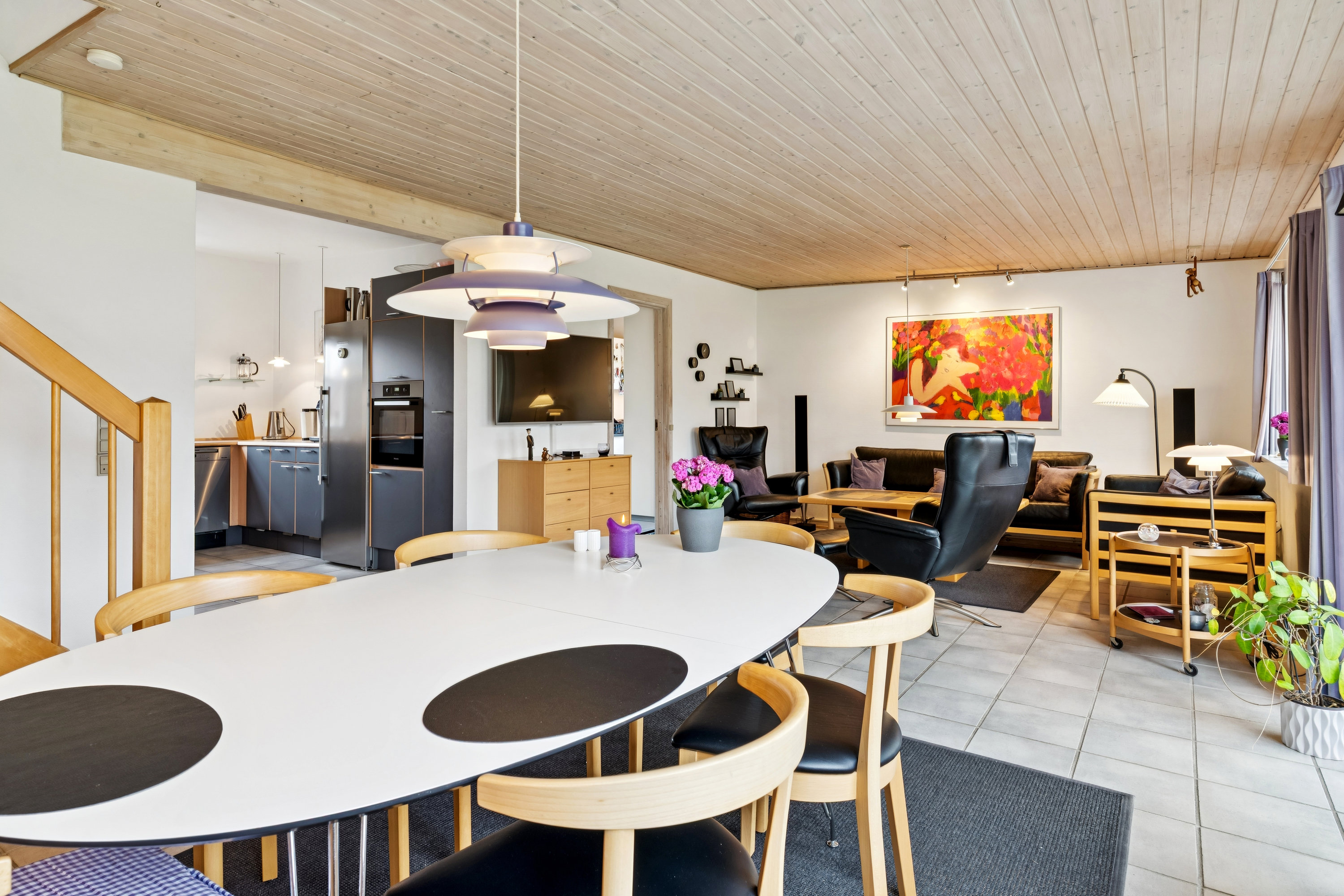 Fremhævet stue billede i fuldskærmstilstand. Billede af Borgerdiget 128, 2730 Herlev