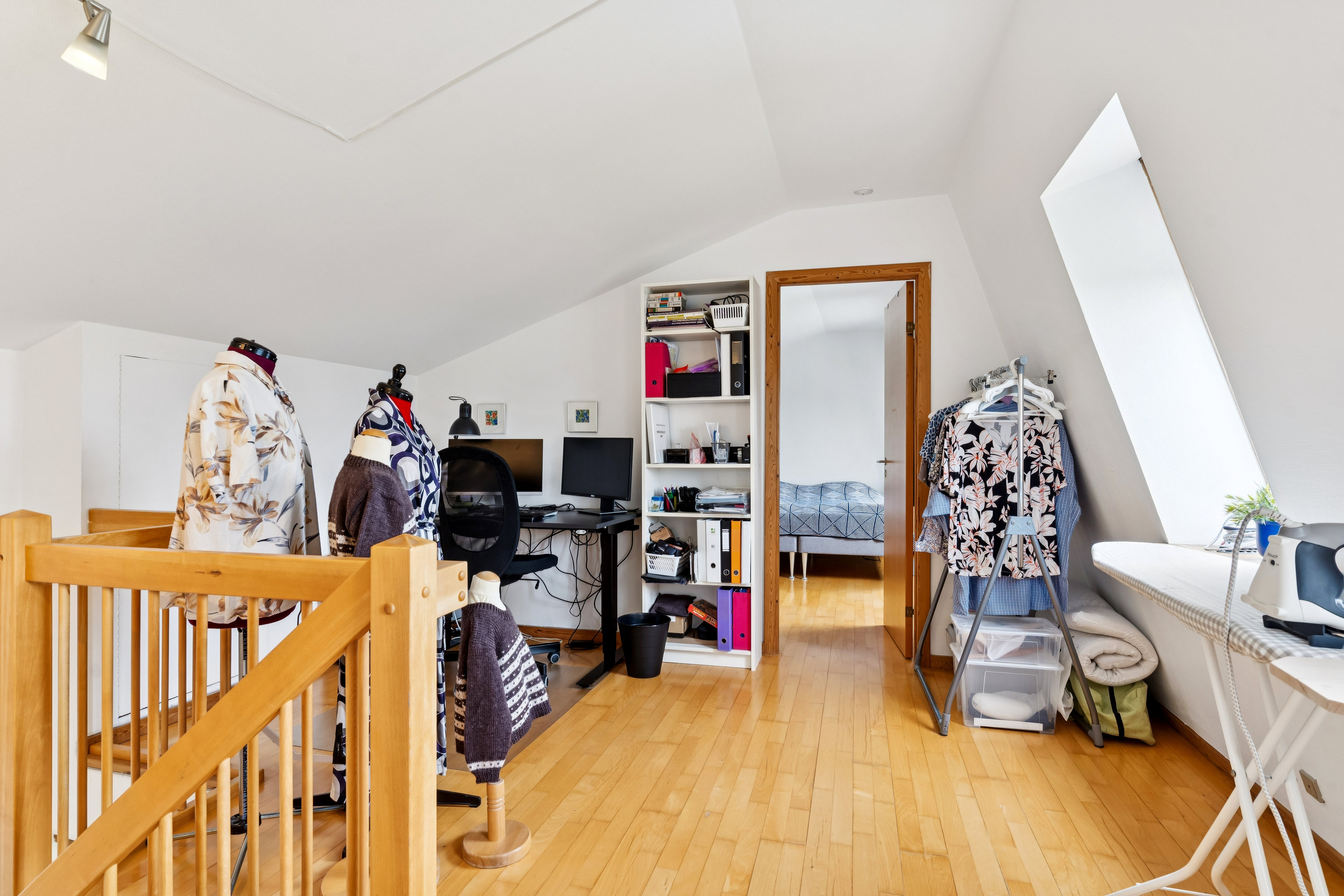 Fremhævet stue billede i fuldskærmstilstand. Billede af Borgerdiget 128, 2730 Herlev