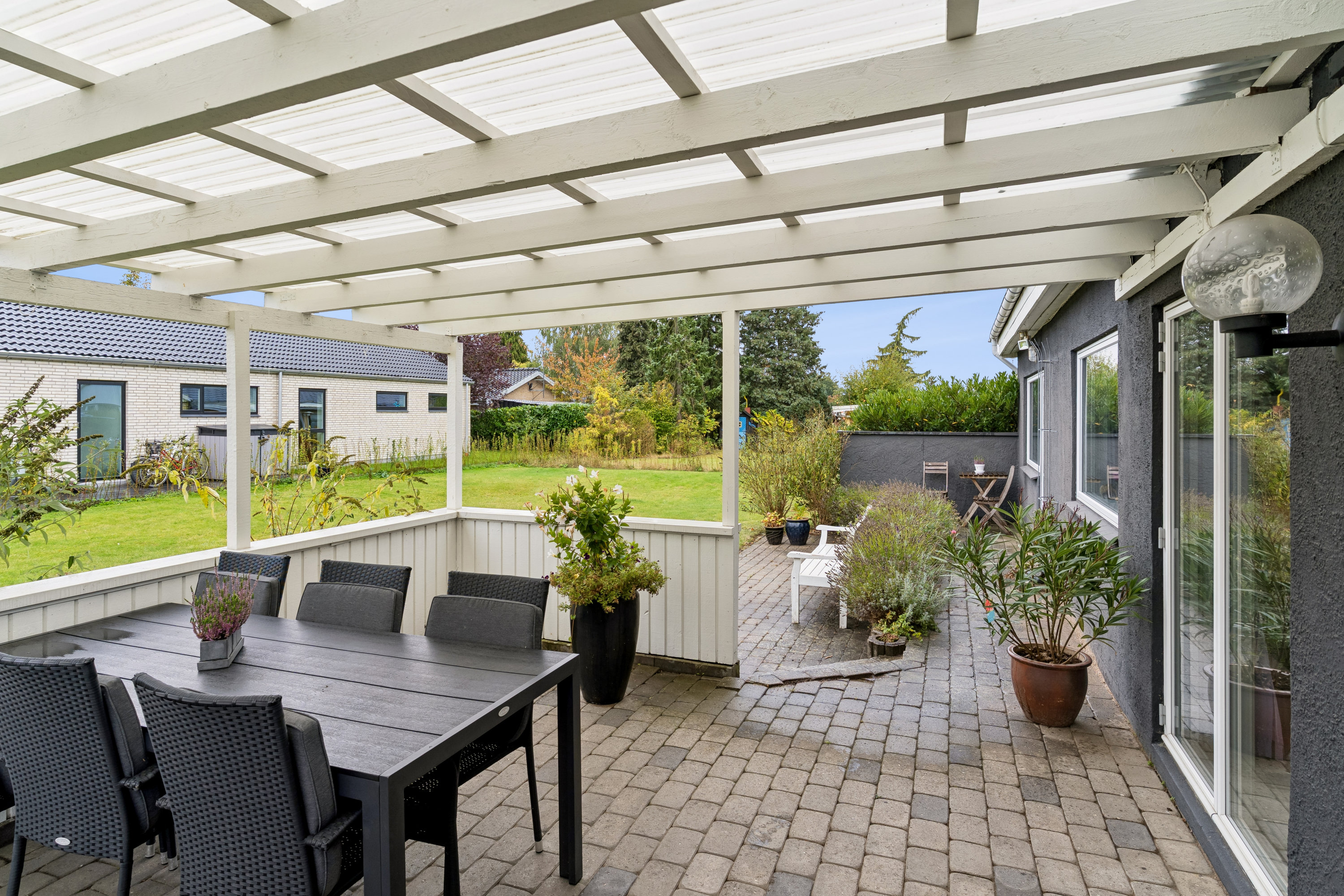 Fremhævet terrasse billede i fuldskærmstilstand. Billede af Borgerdiget 128, 2730 Herlev