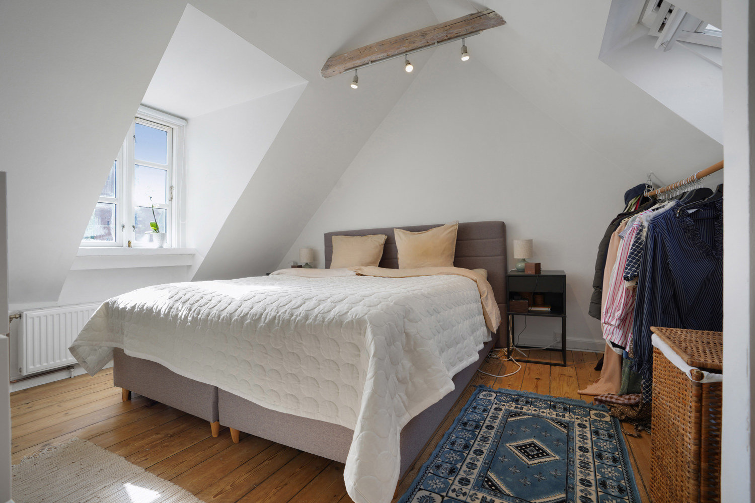 Fremhævet  billede i fuldskærmstilstand. Billede af Kirkegårds Allé 7, 5000 Odense C