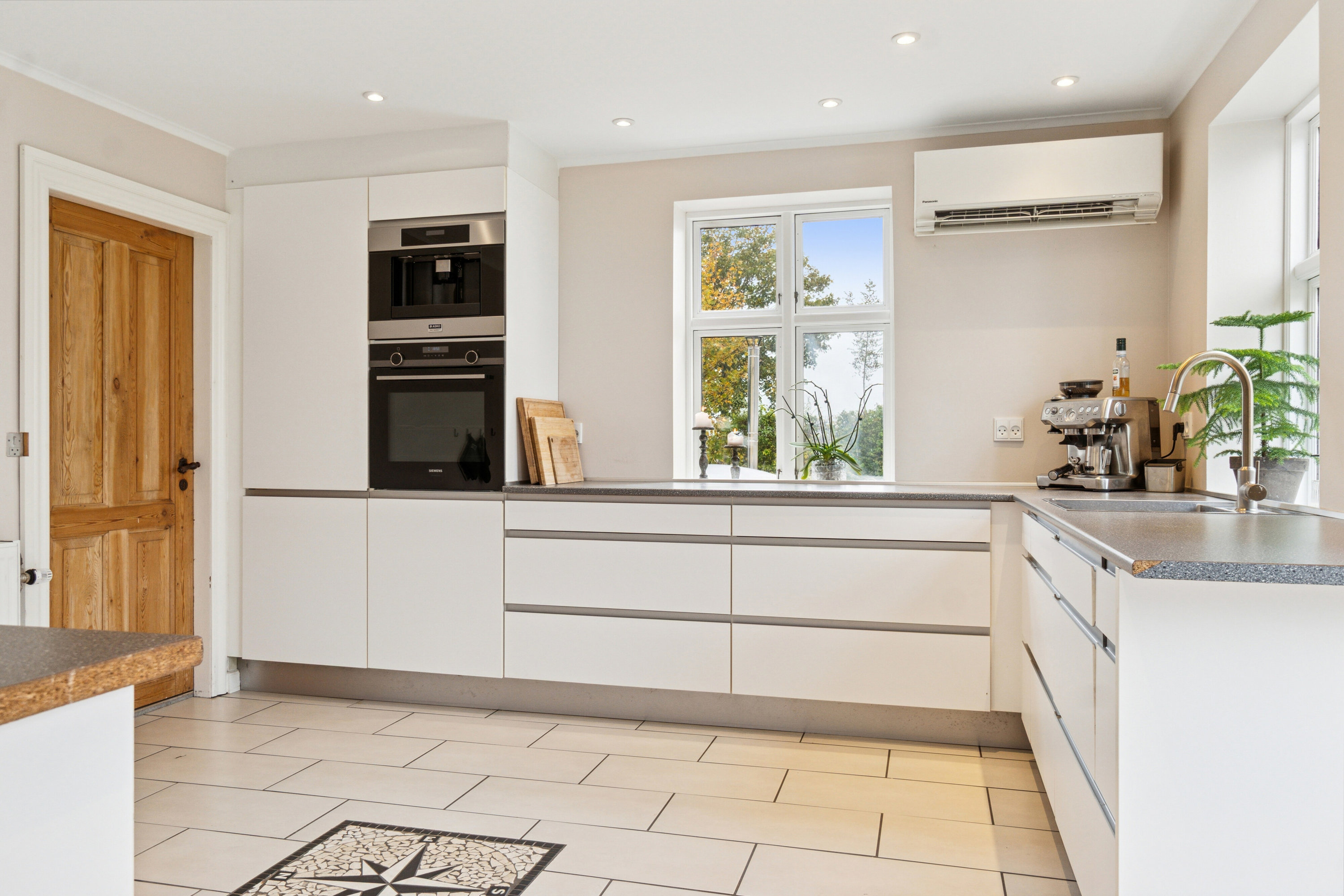 Fremhævet køkken billede i fuldskærmstilstand. Billede af Møllevej 40, Tornemark, 4262 Sandved