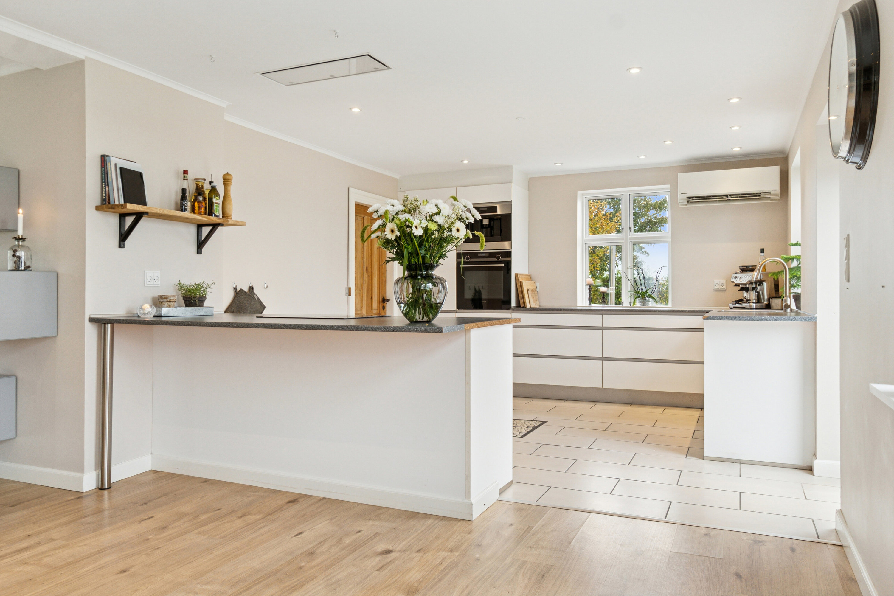 Fremhævet køkken billede i fuldskærmstilstand. Billede af Møllevej 40, Tornemark, 4262 Sandved