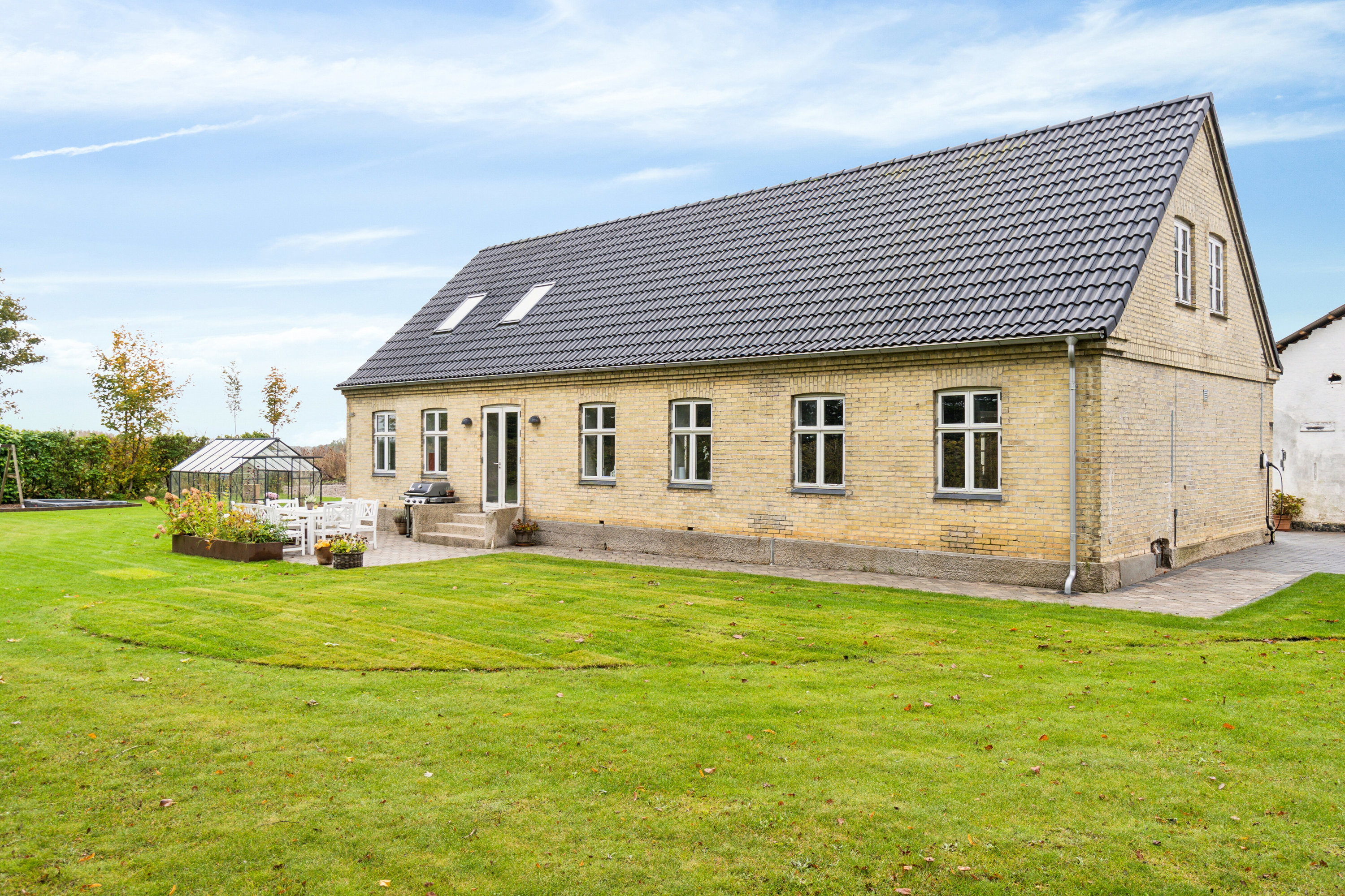 Miniaturebillede 1: set fra haven. Billede af Møllevej 40, Tornemark, 4262 Sandved