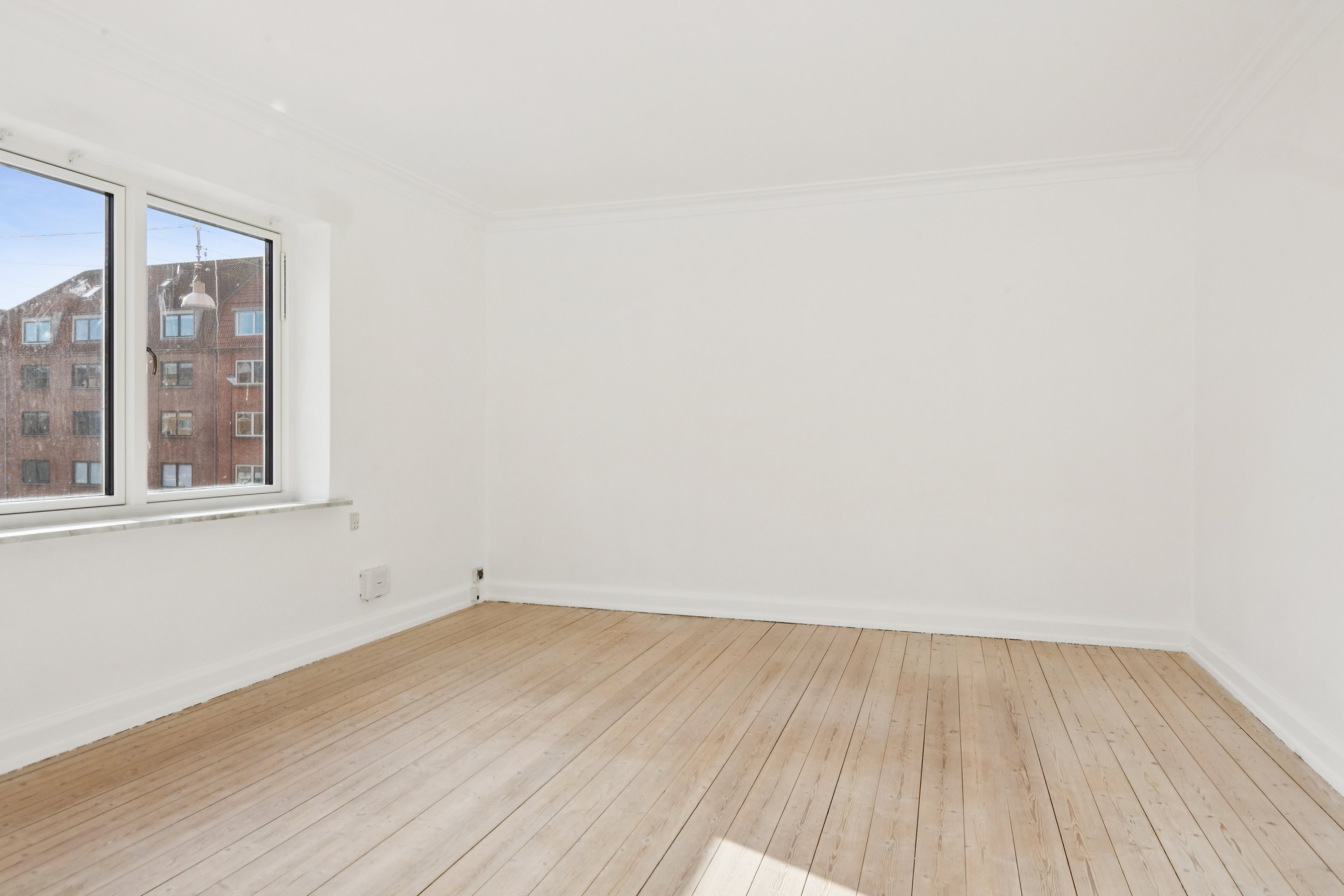 Fremhævet værelse billede i fuldskærmstilstand. Billede af Ivar Huitfeldts Gade 3, 1. tv., 9000 Aalborg