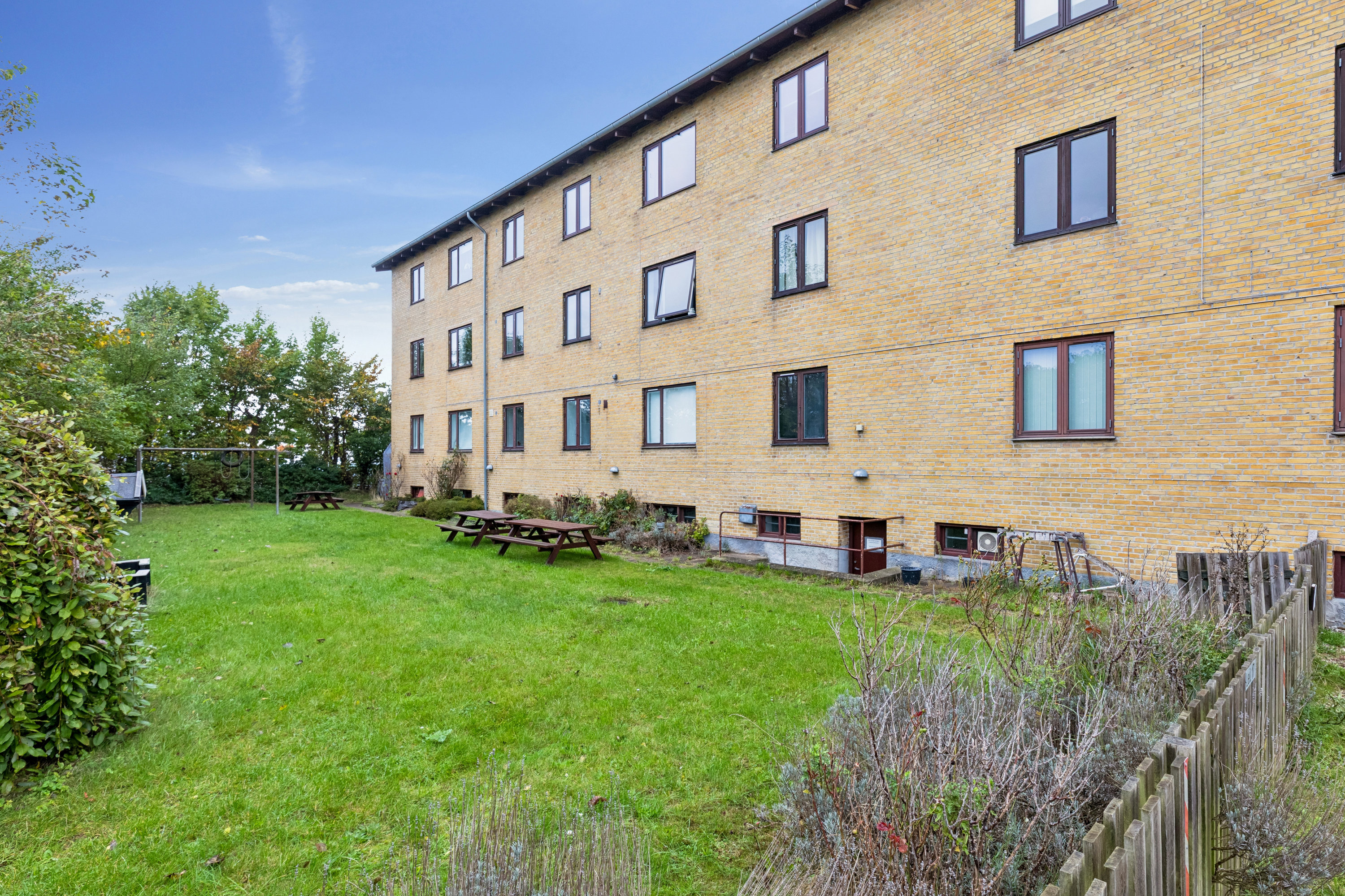 Fremhævet andet billede i fuldskærmstilstand. Billede af Roskildevej 380, 1. 3., 2630 Taastrup