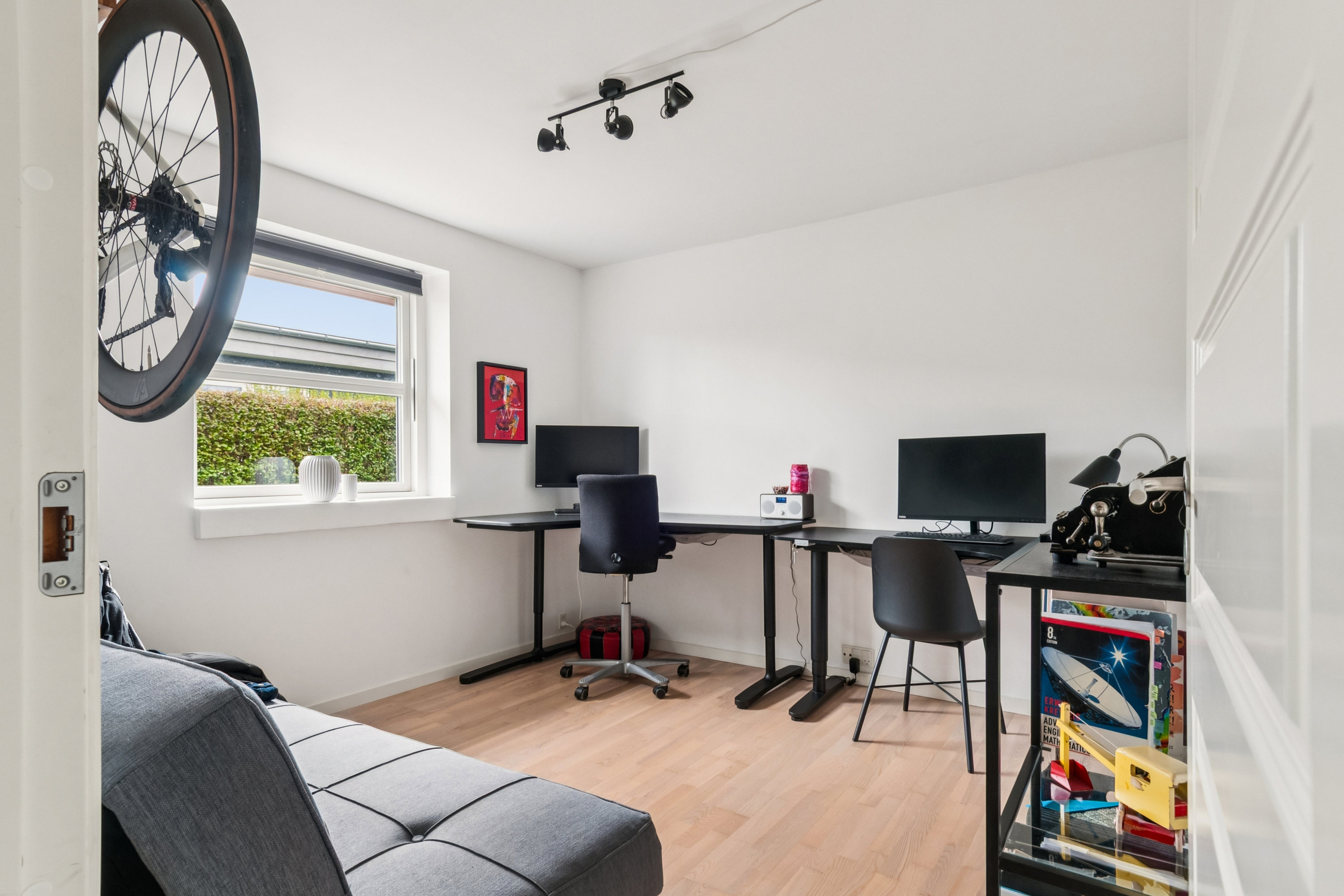 Fremhævet værelse billede i fuldskærmstilstand. Billede af Arnborgvej 10, 2770 Kastrup