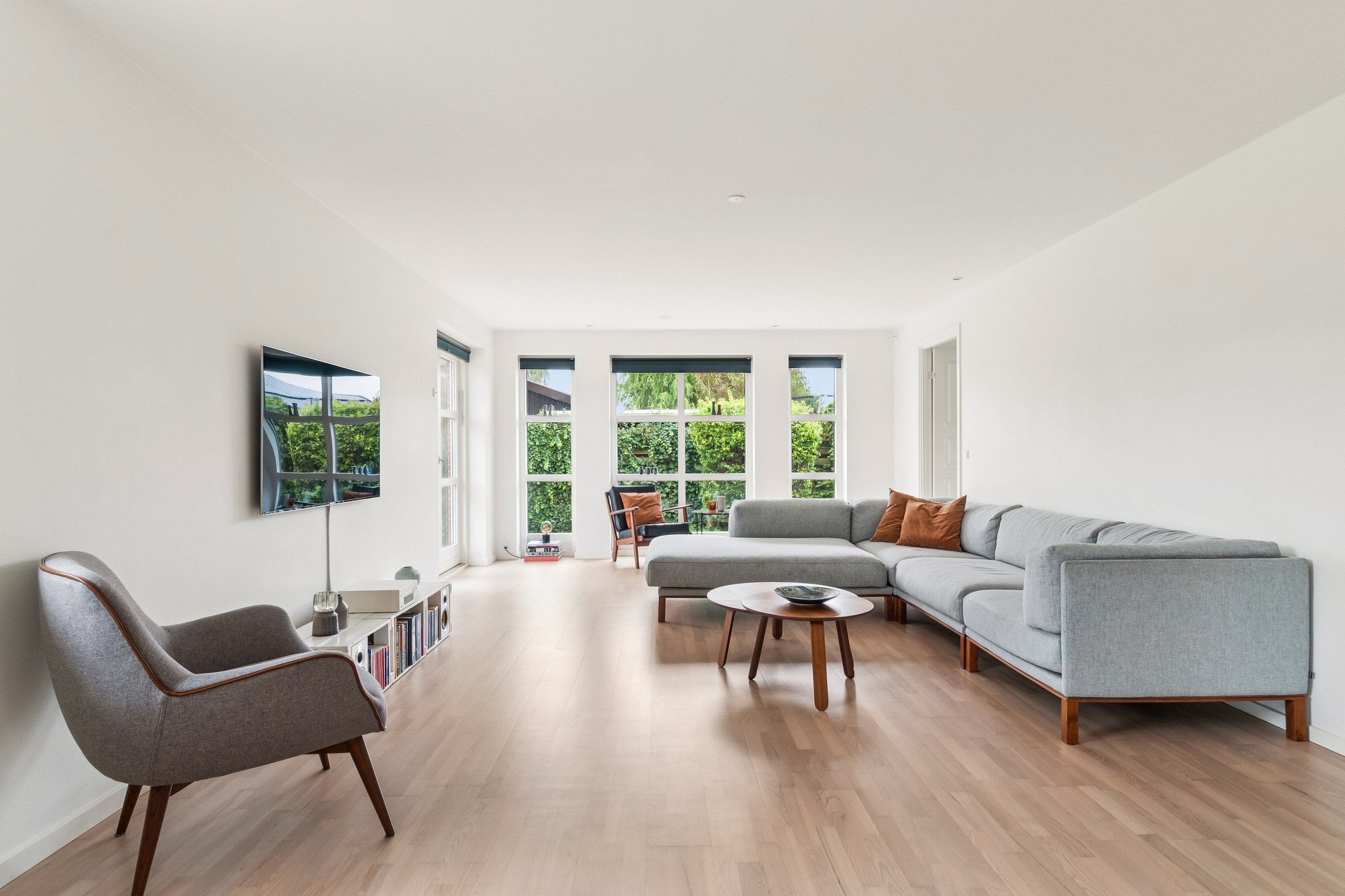 Fremhævet stue billede i fuldskærmstilstand. Billede af Arnborgvej 10, 2770 Kastrup