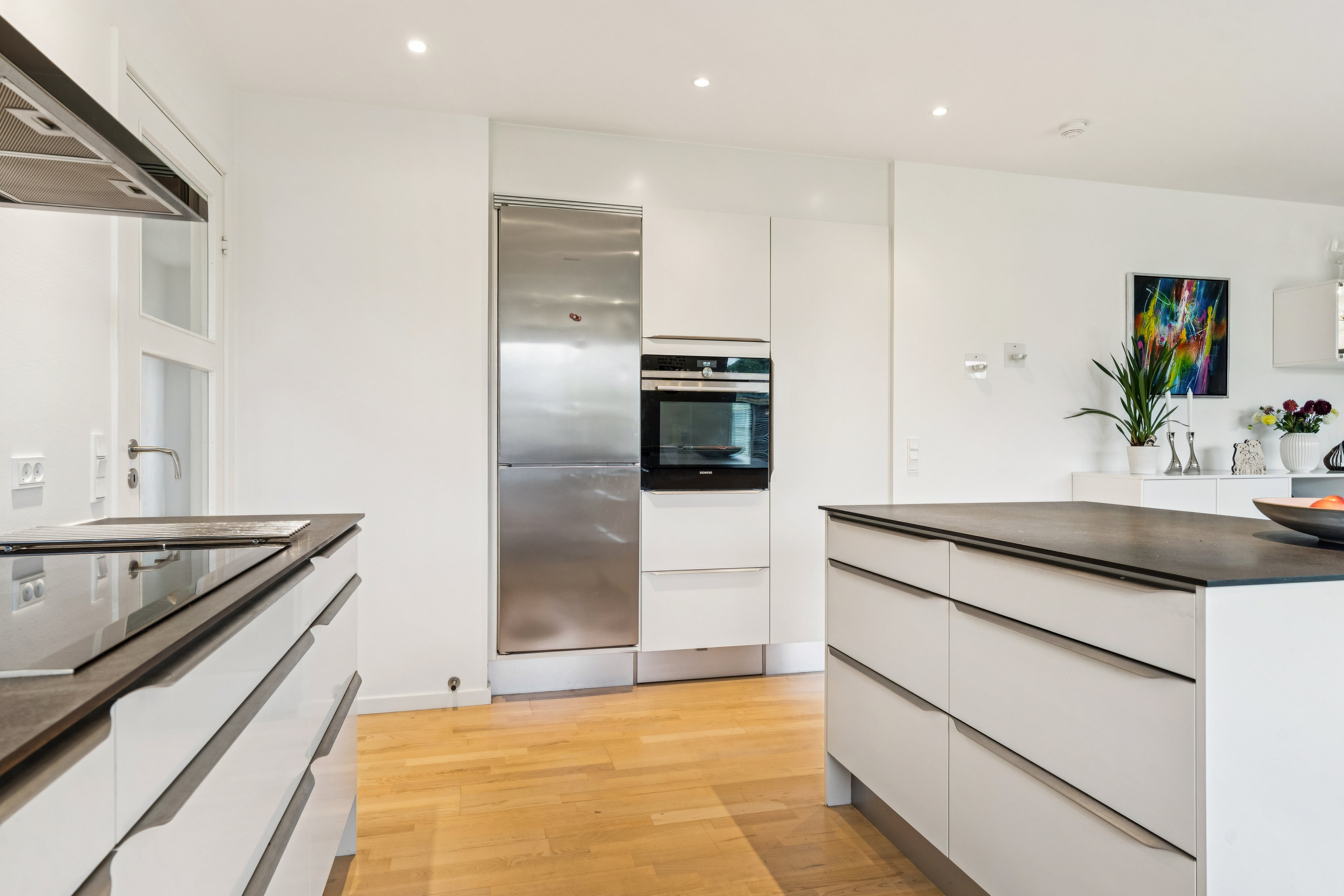 Fremhævet køkken billede i fuldskærmstilstand. Billede af Meteorvej 16, 2730 Herlev