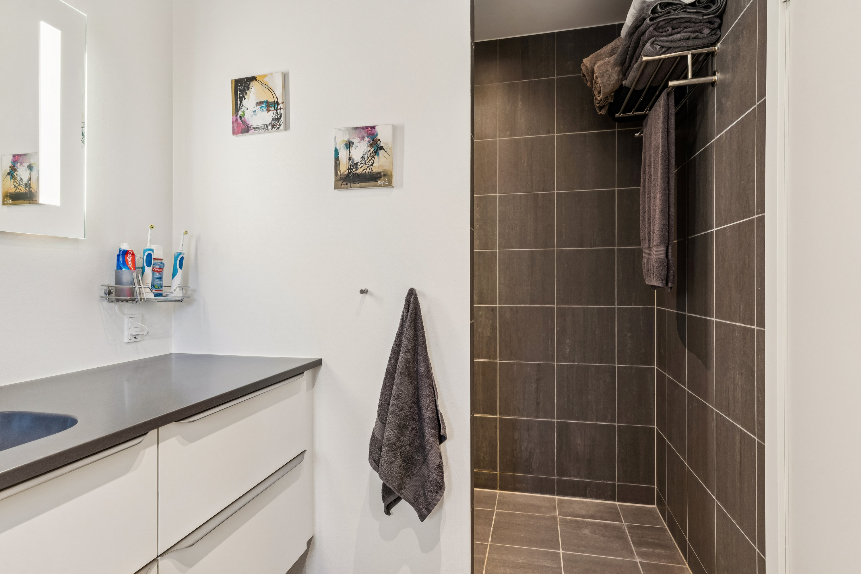 Fremhævet badeværelse billede i fuldskærmstilstand. Billede af Meteorvej 16, 2730 Herlev