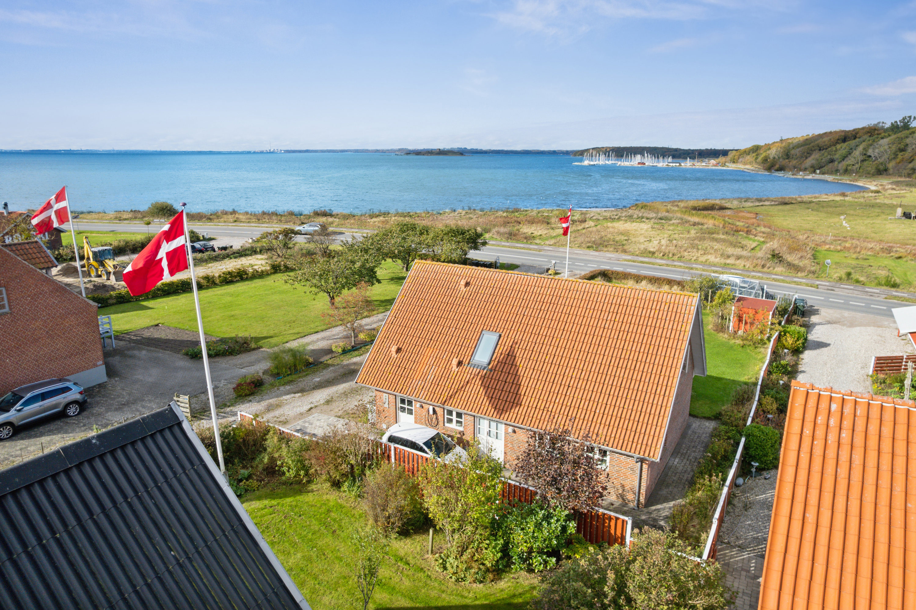 Fremhævet luftfoto billede i fuldskærmstilstand. Billede af Havhusevej 17, Egens, 8410 Rønde