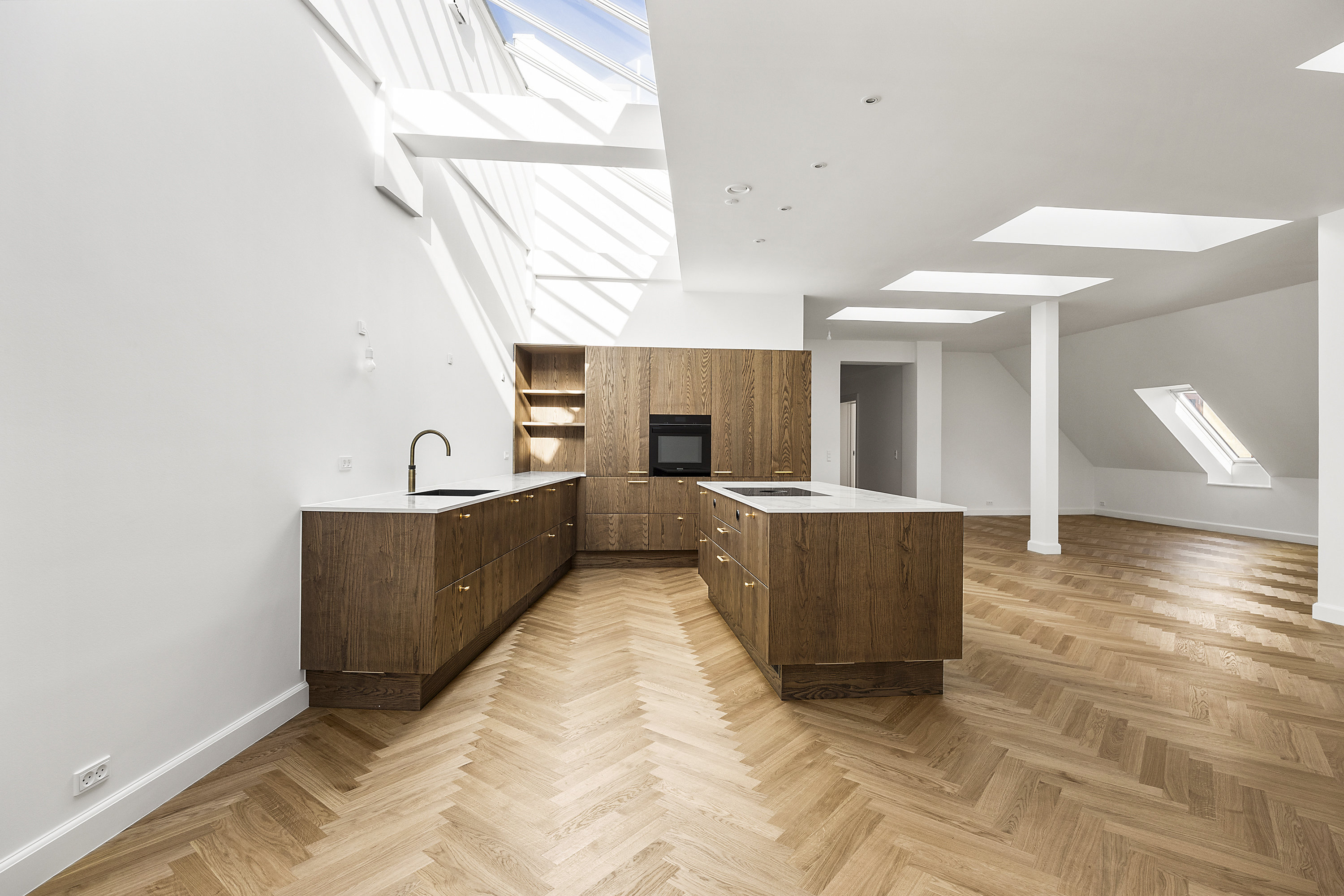 Fremhævet køkken billede i fuldskærmstilstand. Billede af Klosterstræde 3, 4. 2., 1157 København K