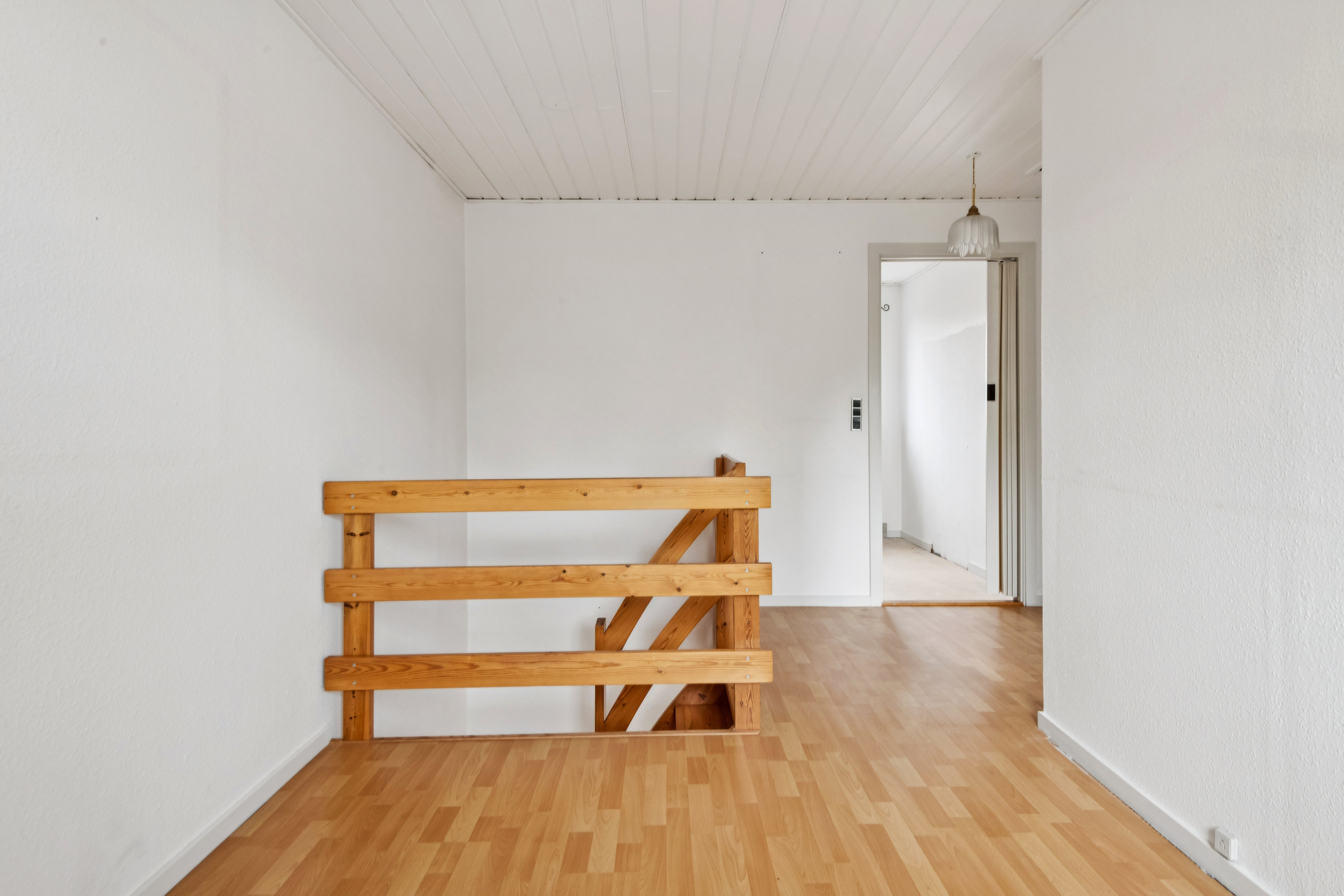 Fremhævet værelse billede i fuldskærmstilstand. Billede af Augustvej 5, 9270 Klarup