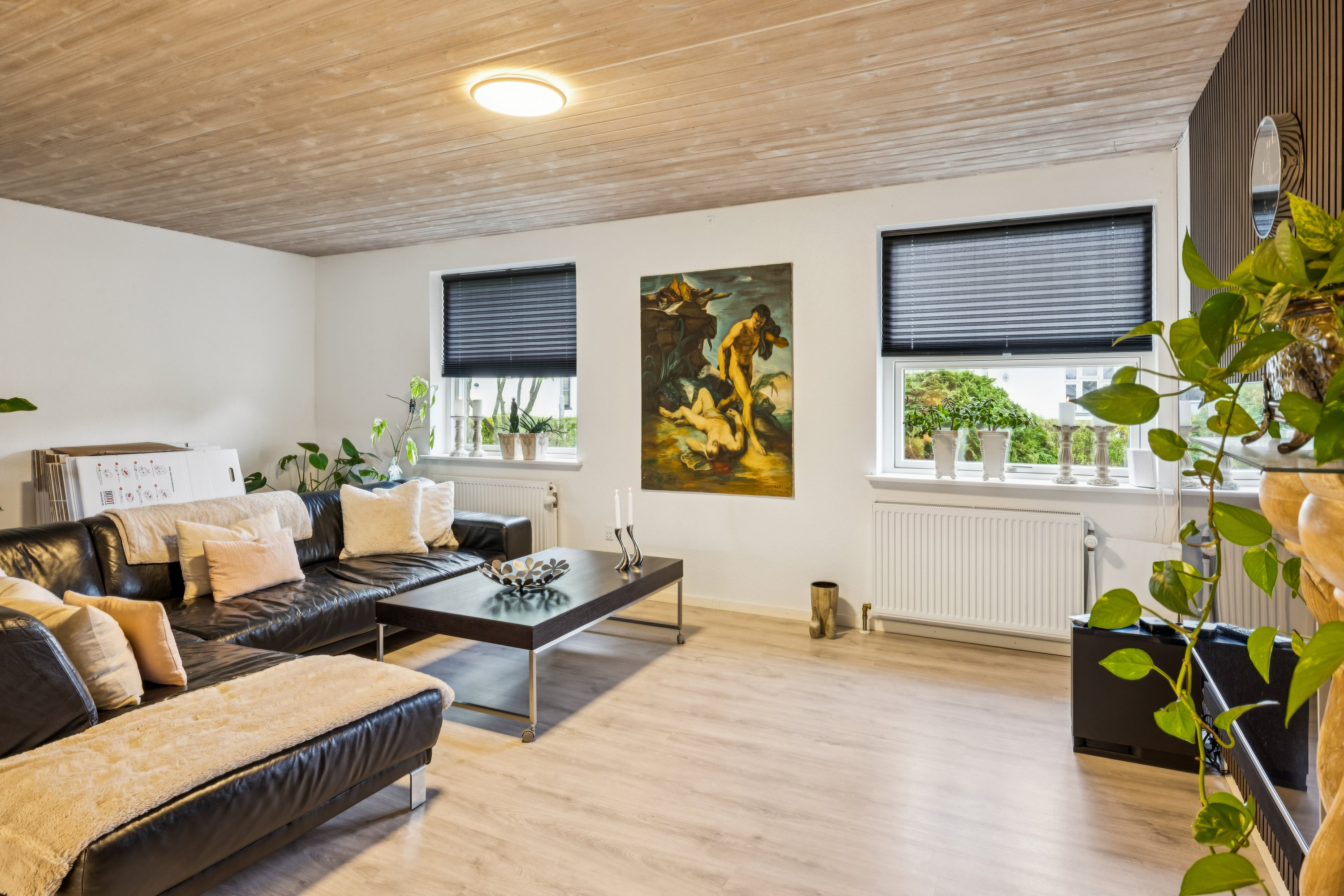 Fremhævet stue billede i fuldskærmstilstand. Billede af Vestergade 36, 8444 Balle