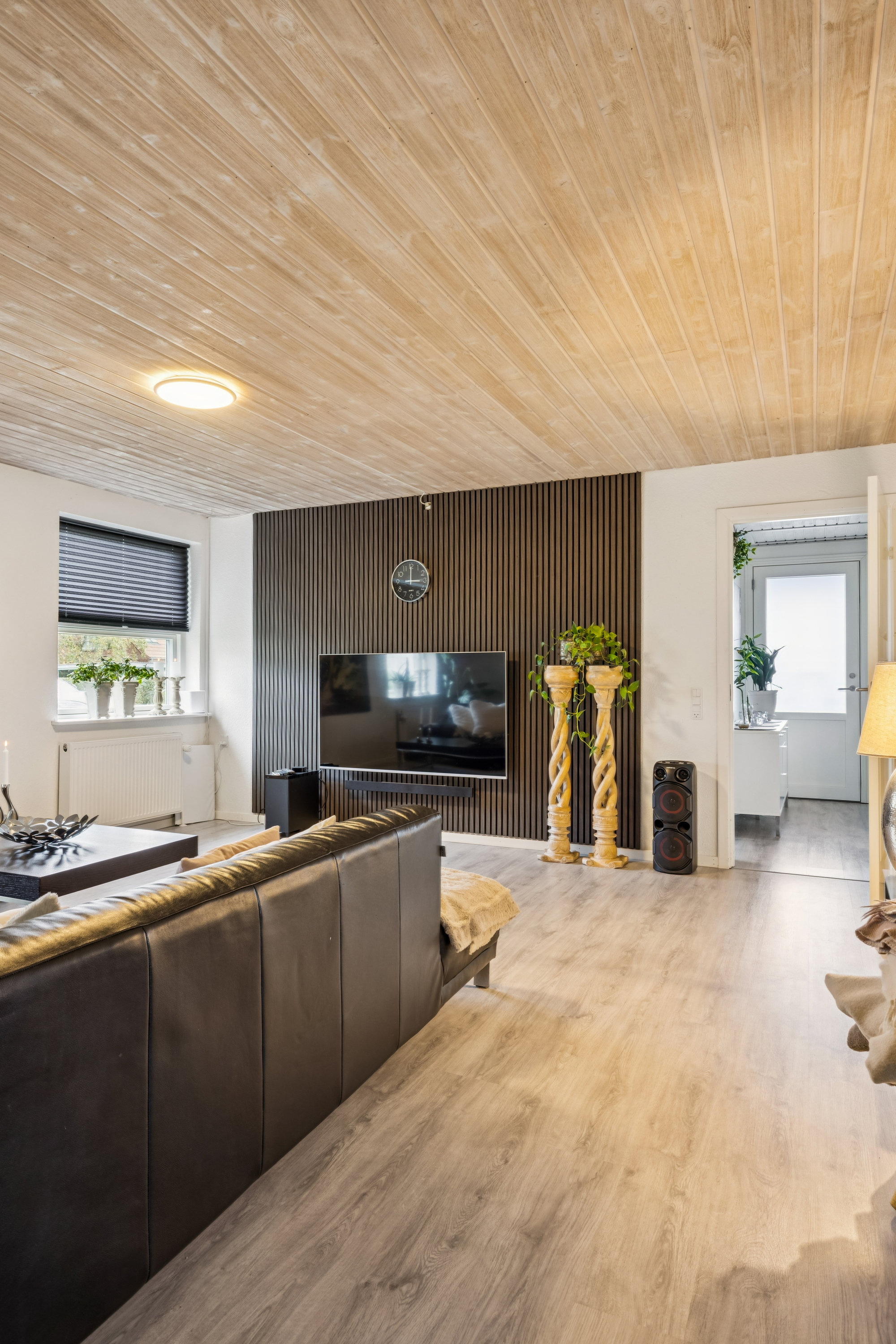 Fremhævet stue billede i fuldskærmstilstand. Billede af Vestergade 36, 8444 Balle