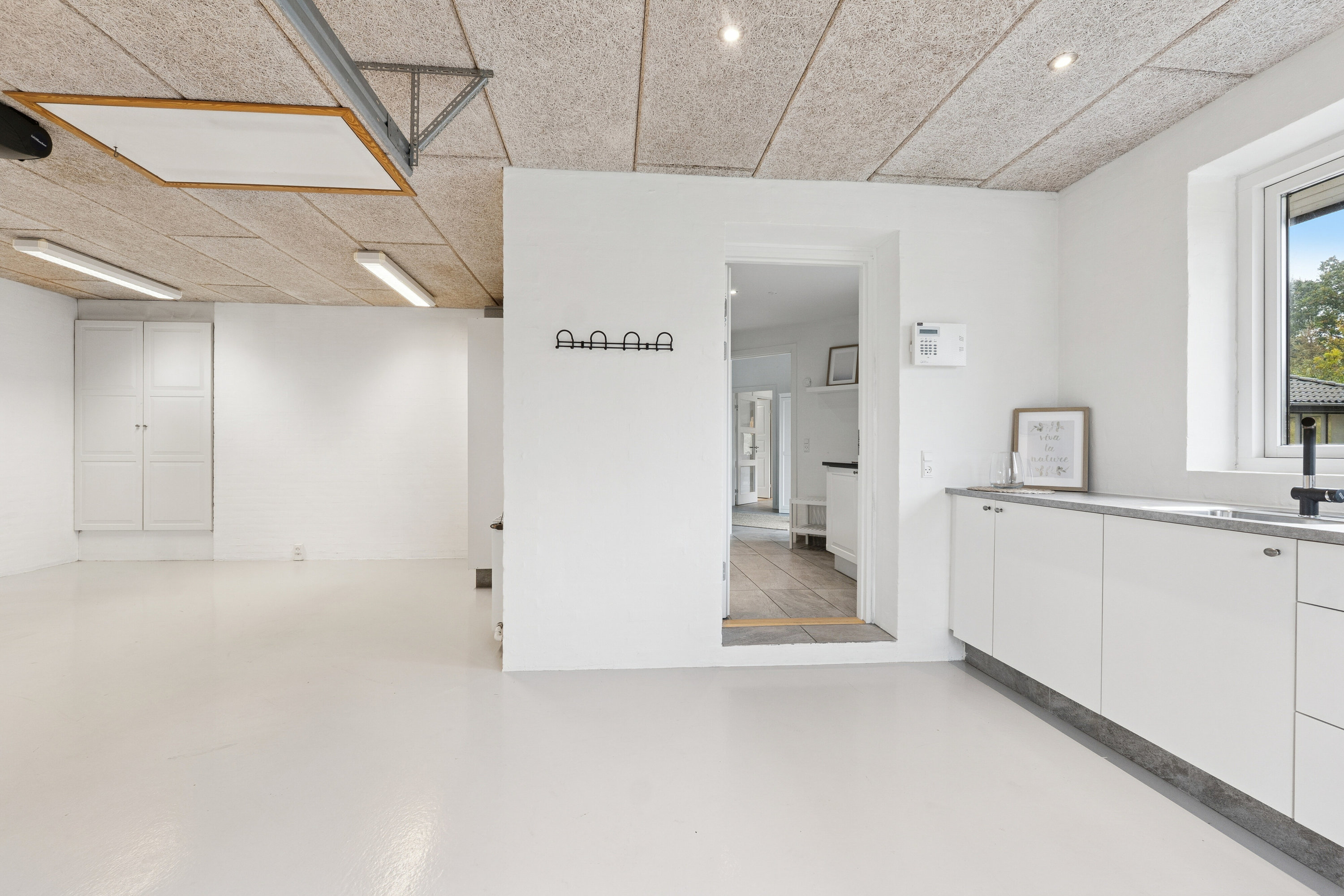 Fremhævet badeværelse billede i fuldskærmstilstand. Billede af Teglgårdshaven 8, 9870 Sindal