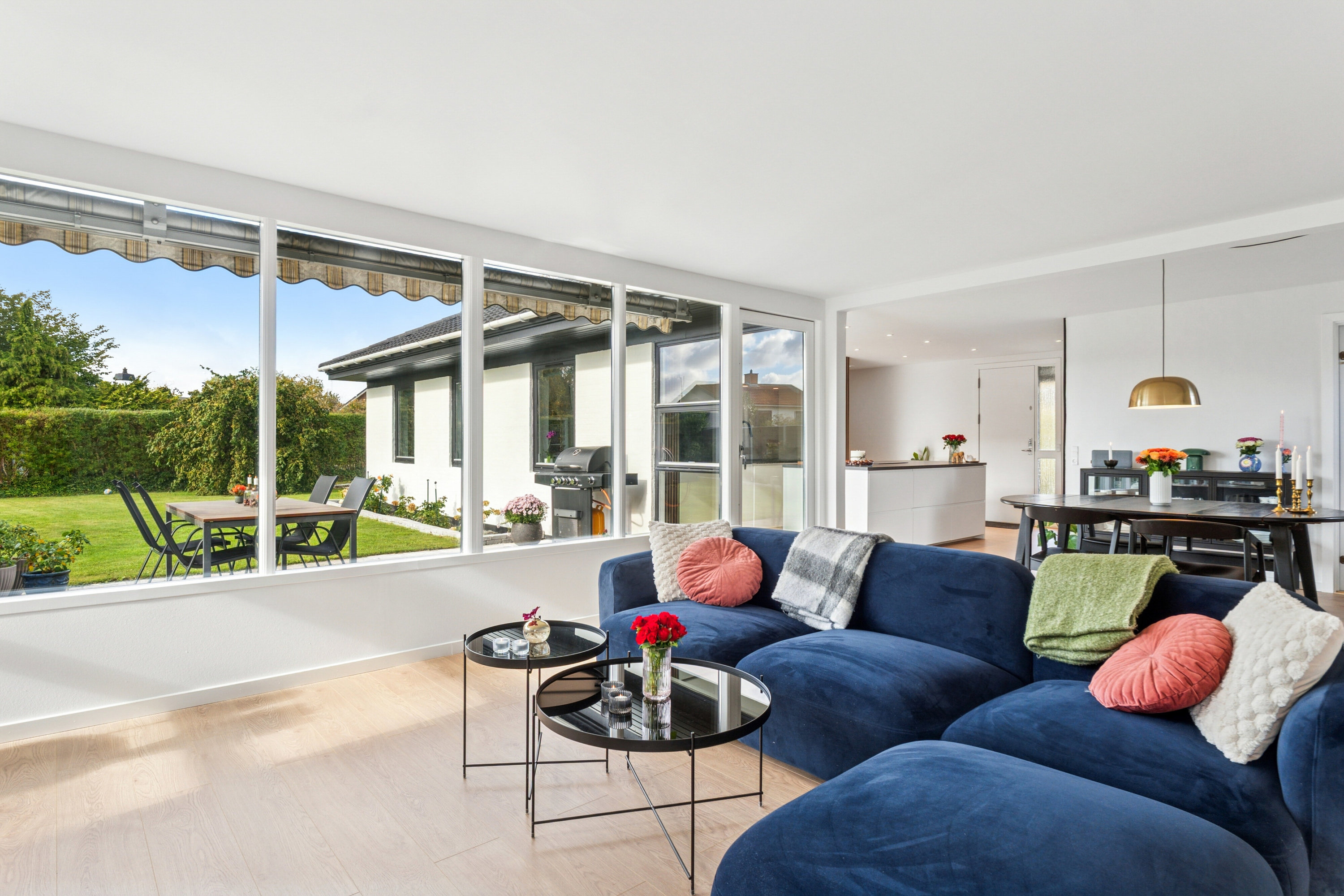 Miniaturebillede 1: stue. Billede af Theseus Alle 15, 2650 Hvidovre