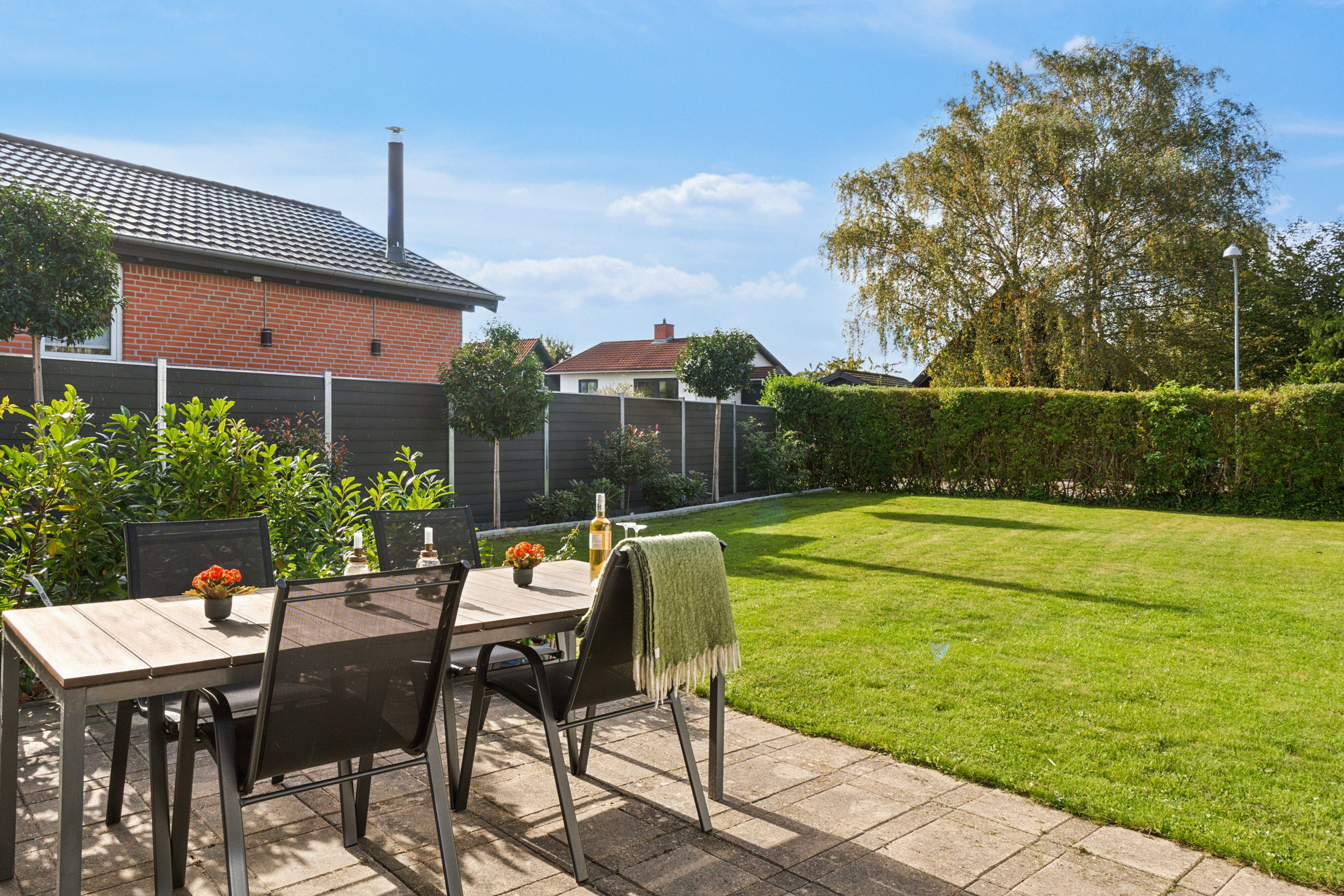 Fremhævet terrasse billede i fuldskærmstilstand. Billede af Theseus Alle 15, 2650 Hvidovre