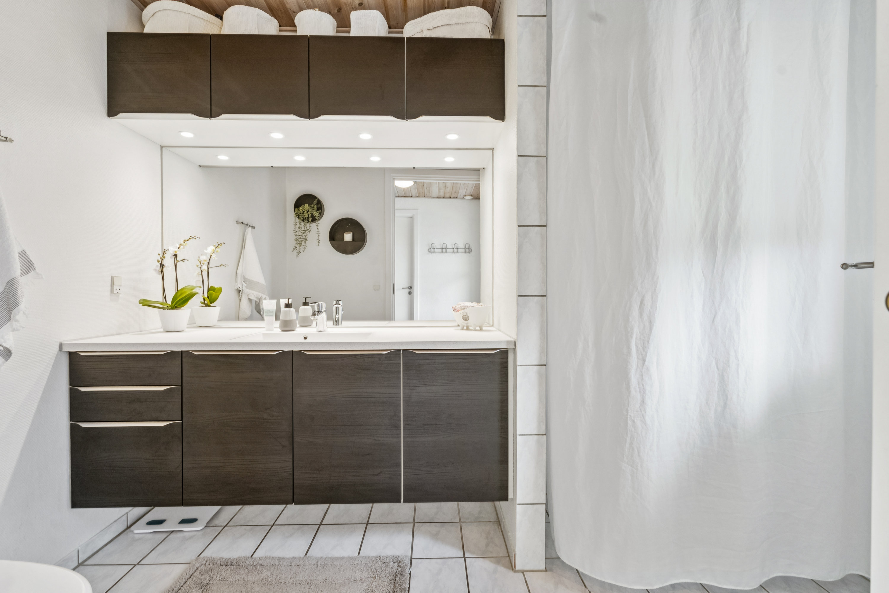 Fremhævet badeværelse billede i fuldskærmstilstand. Billede af Hanherredvej 3, 8940 Randers SV