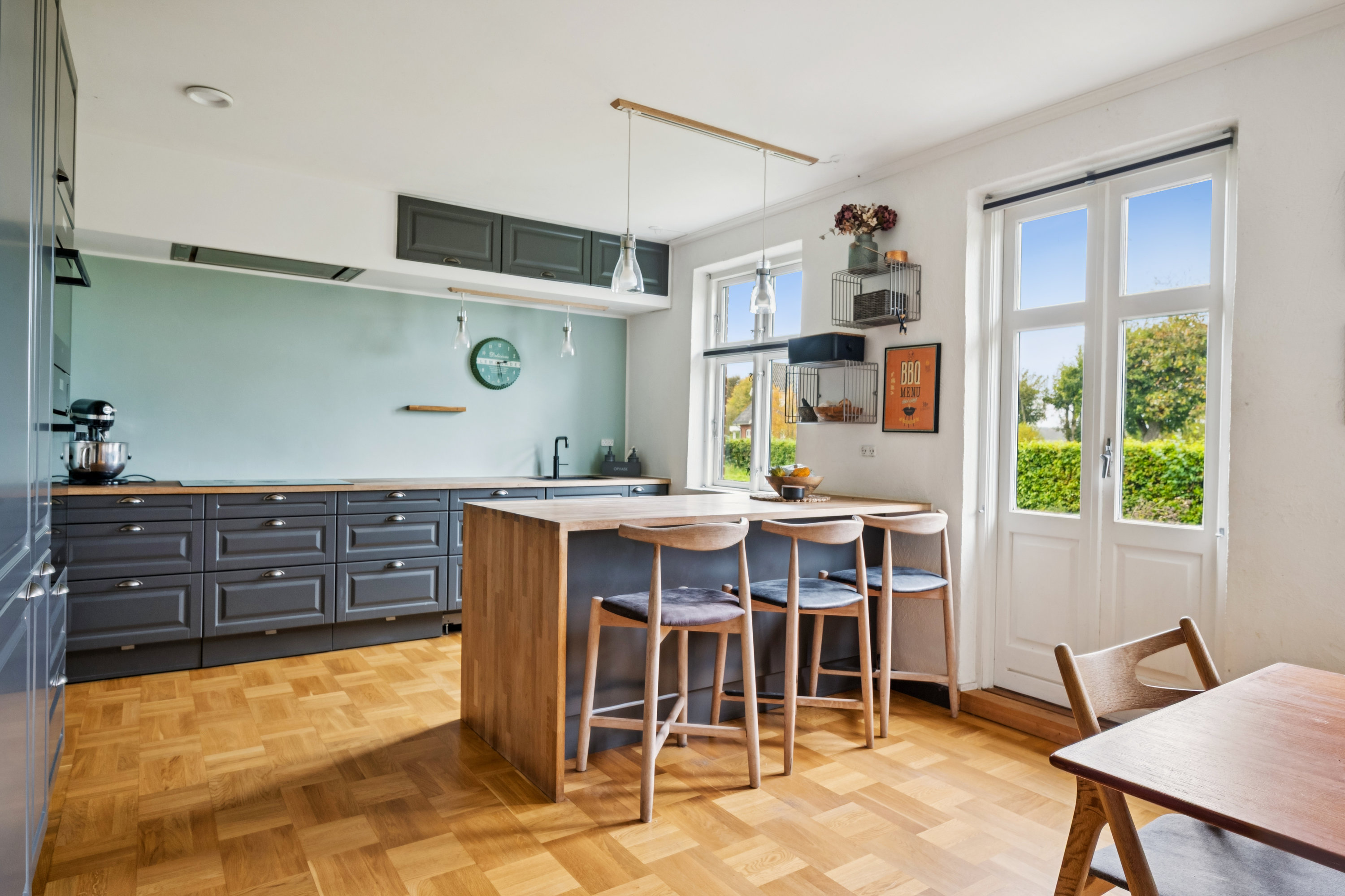 Fremhævet køkken billede i fuldskærmstilstand. Billede af Solkærvej 5, Tinning, 8382 Hinnerup