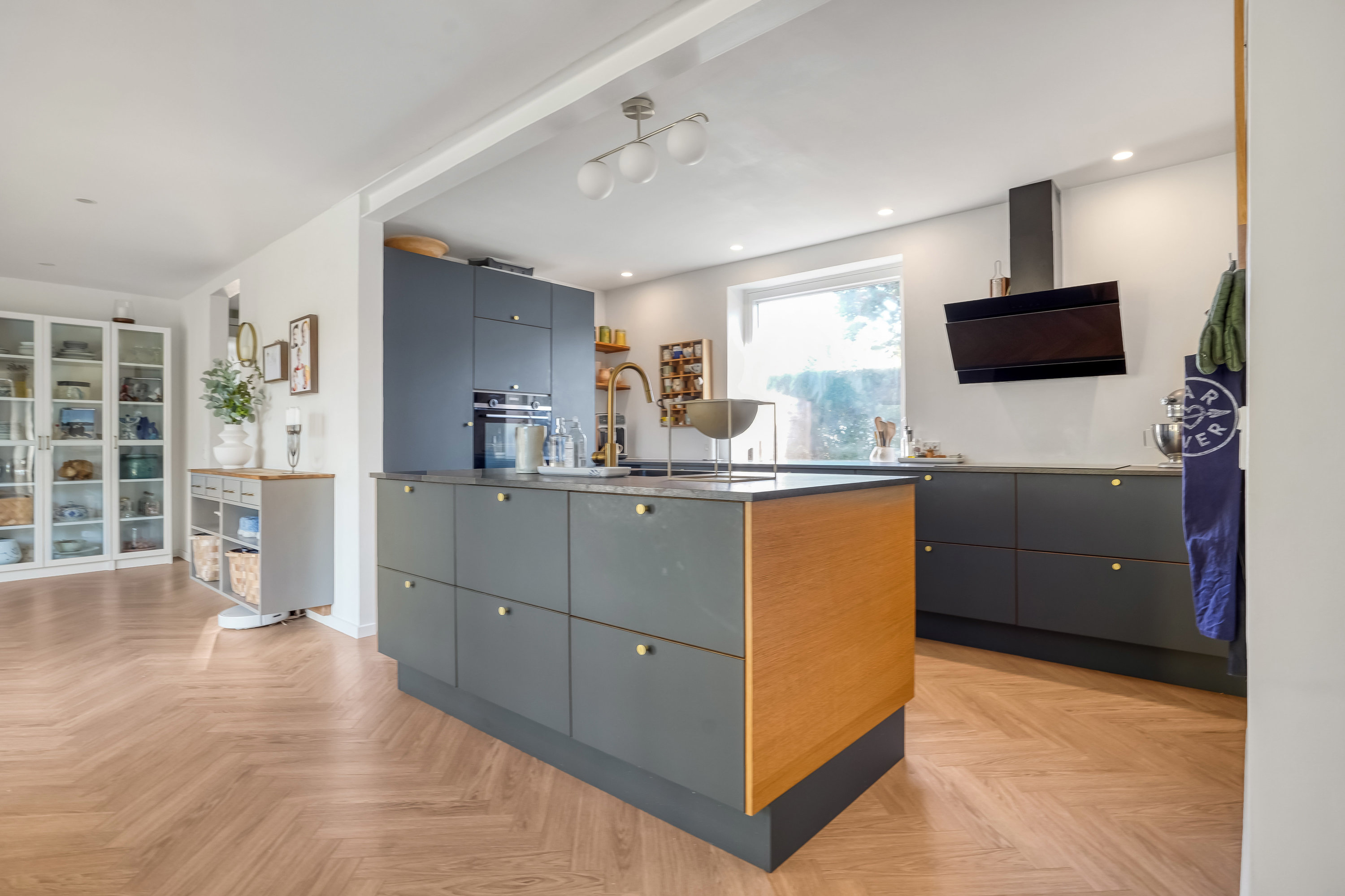 Fremhævet køkken billede i fuldskærmstilstand. Billede af Ligustervænget 10, Dalum, 5250 Odense SV