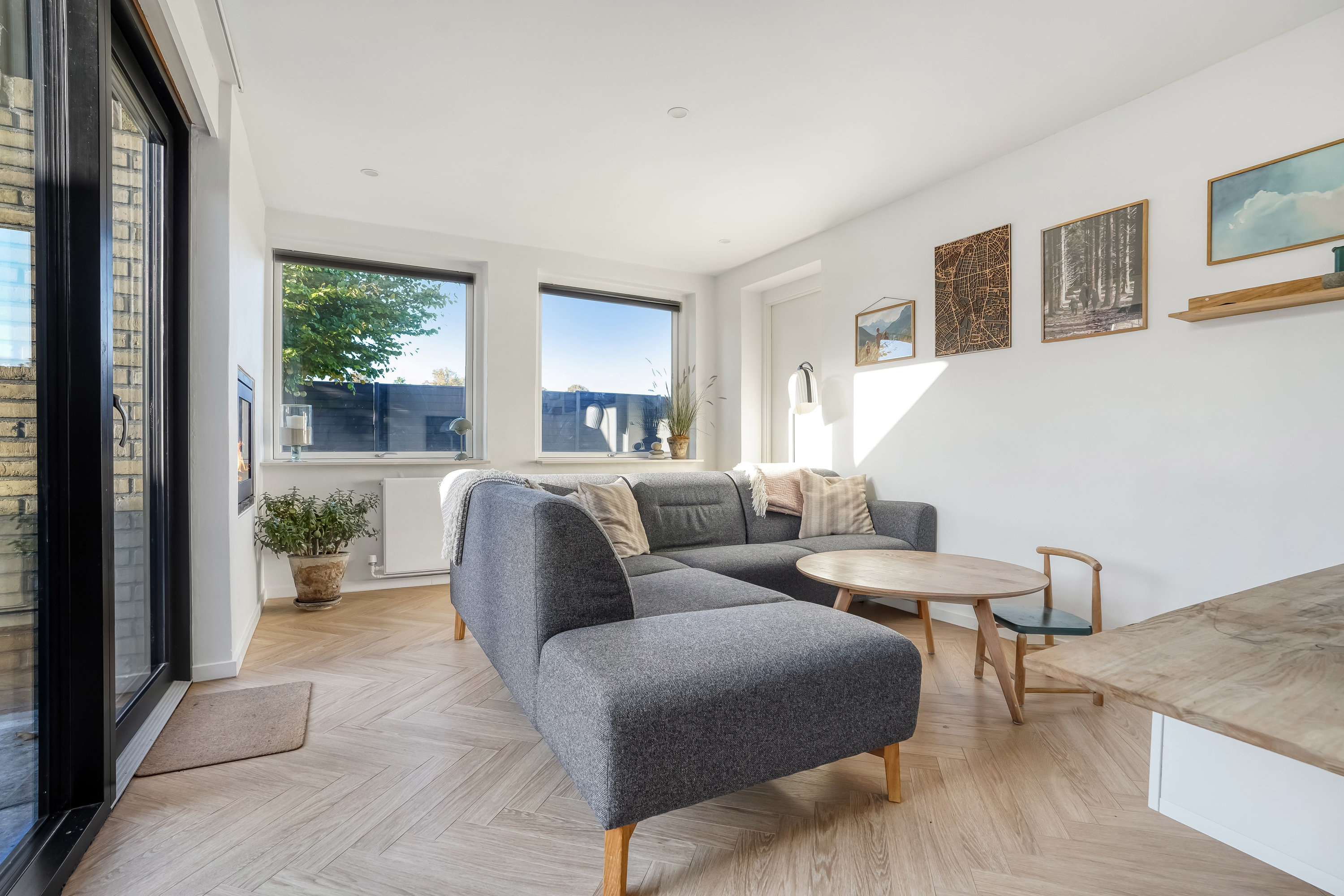 Fremhævet stue billede i fuldskærmstilstand. Billede af Ligustervænget 10, Dalum, 5250 Odense SV