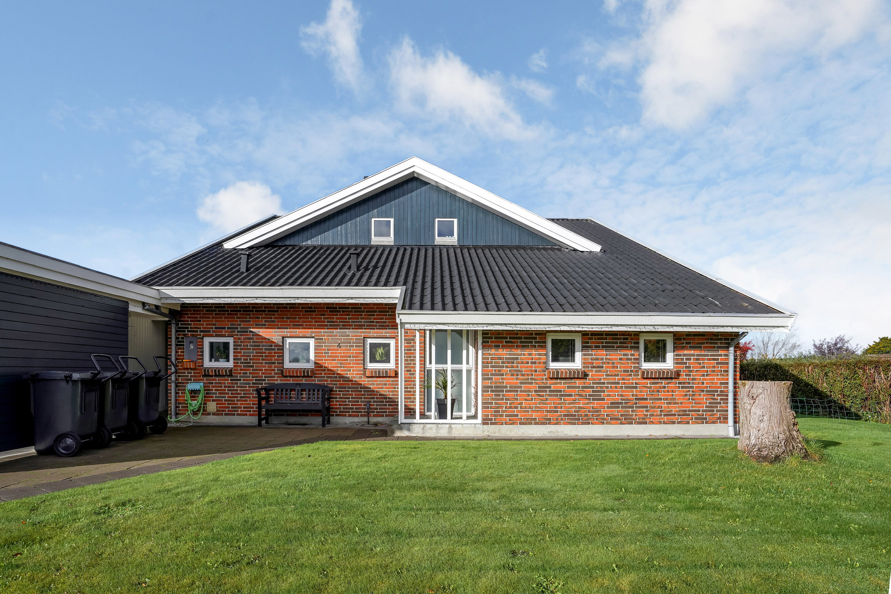 Fremhævet ejendommen billede i fuldskærmstilstand. Billede af Østerled 4, 8740 Brædstrup