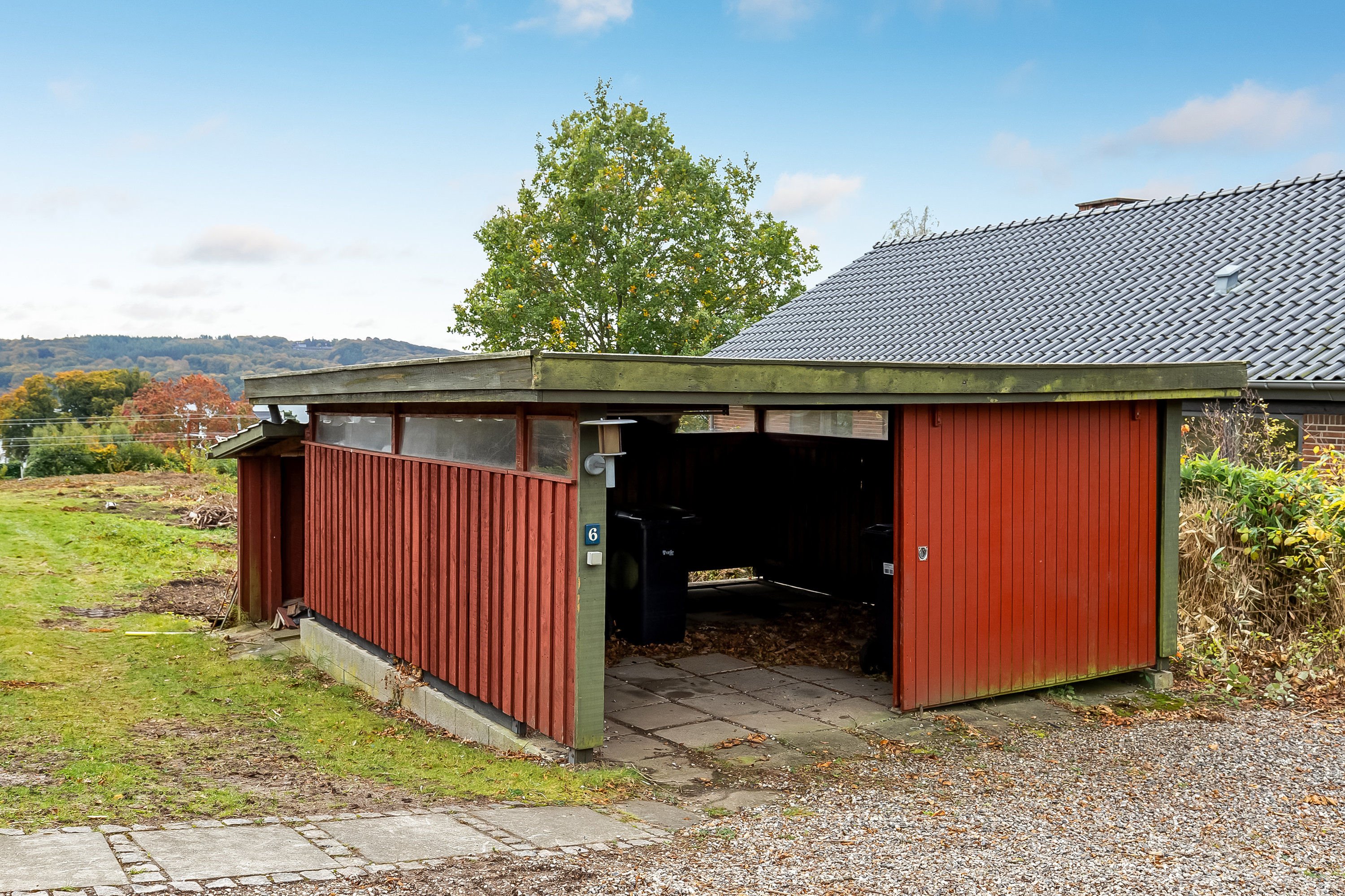 Fremhævet garage billede i fuldskærmstilstand. Billede af Langagervej 6, Bredballe, 7120 Vejle Øst