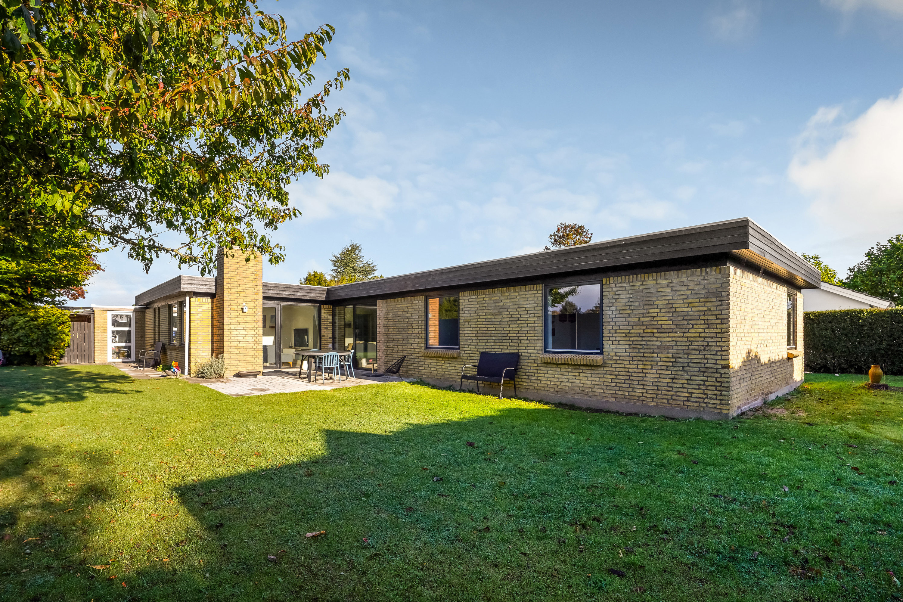 Miniaturebillede 1: ejendommen. Billede af Ligustervænget 10, Dalum, 5250 Odense SV