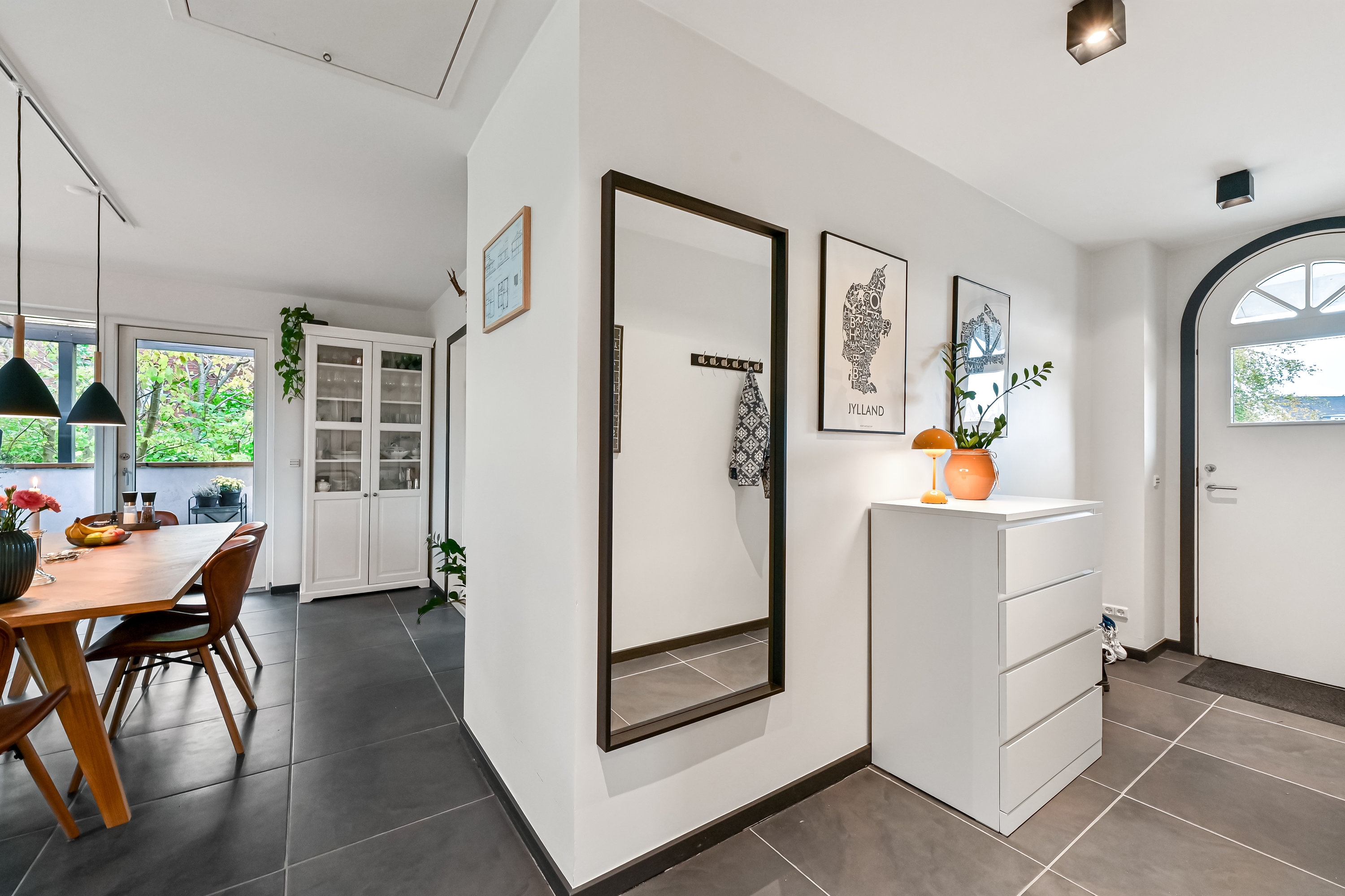 Fremhævet entré billede i fuldskærmstilstand. Billede af Gl. Landevej 48, 7400 Herning