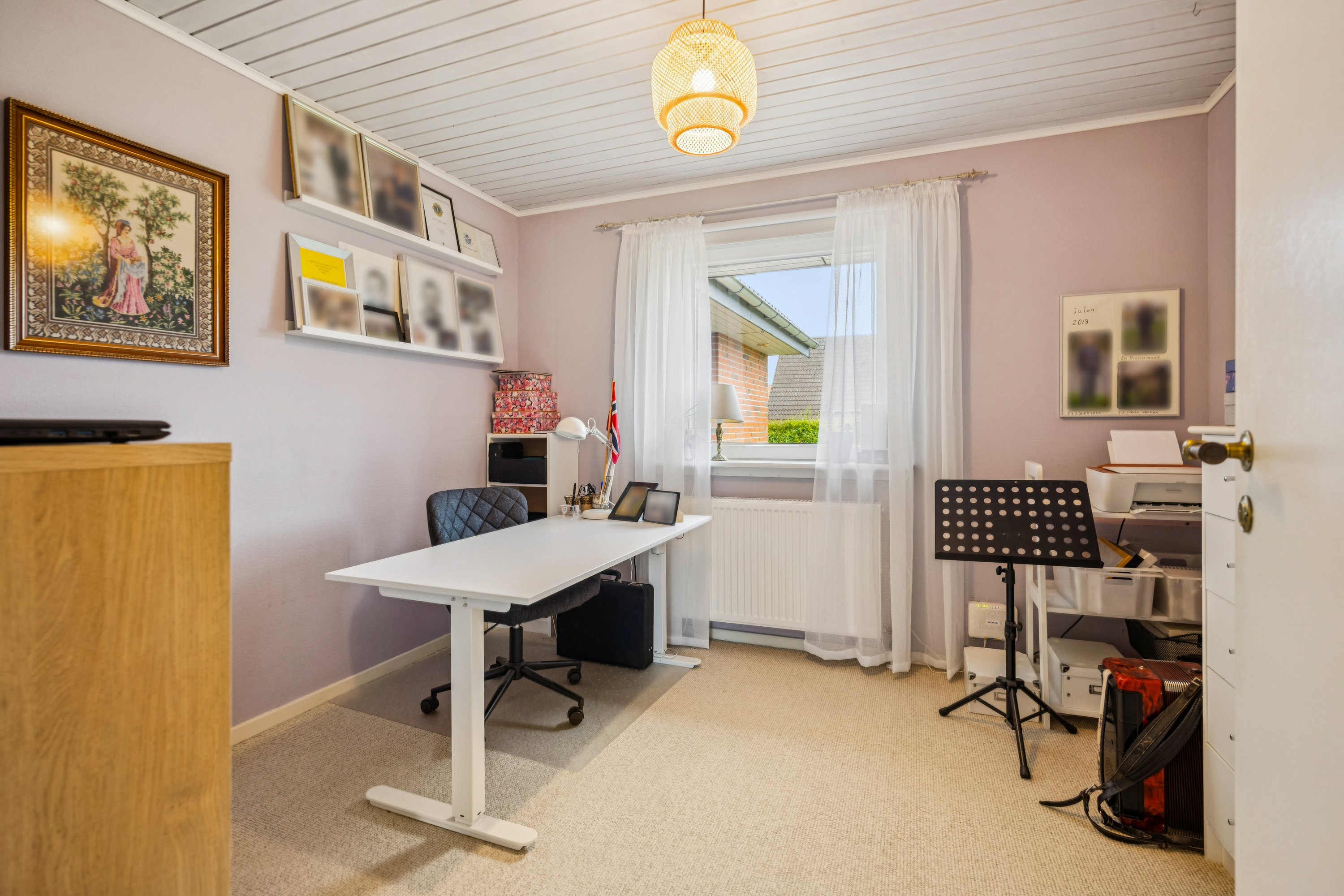 Fremhævet stue billede i fuldskærmstilstand. Billede af Blåbærvej 35, 9440 Aabybro