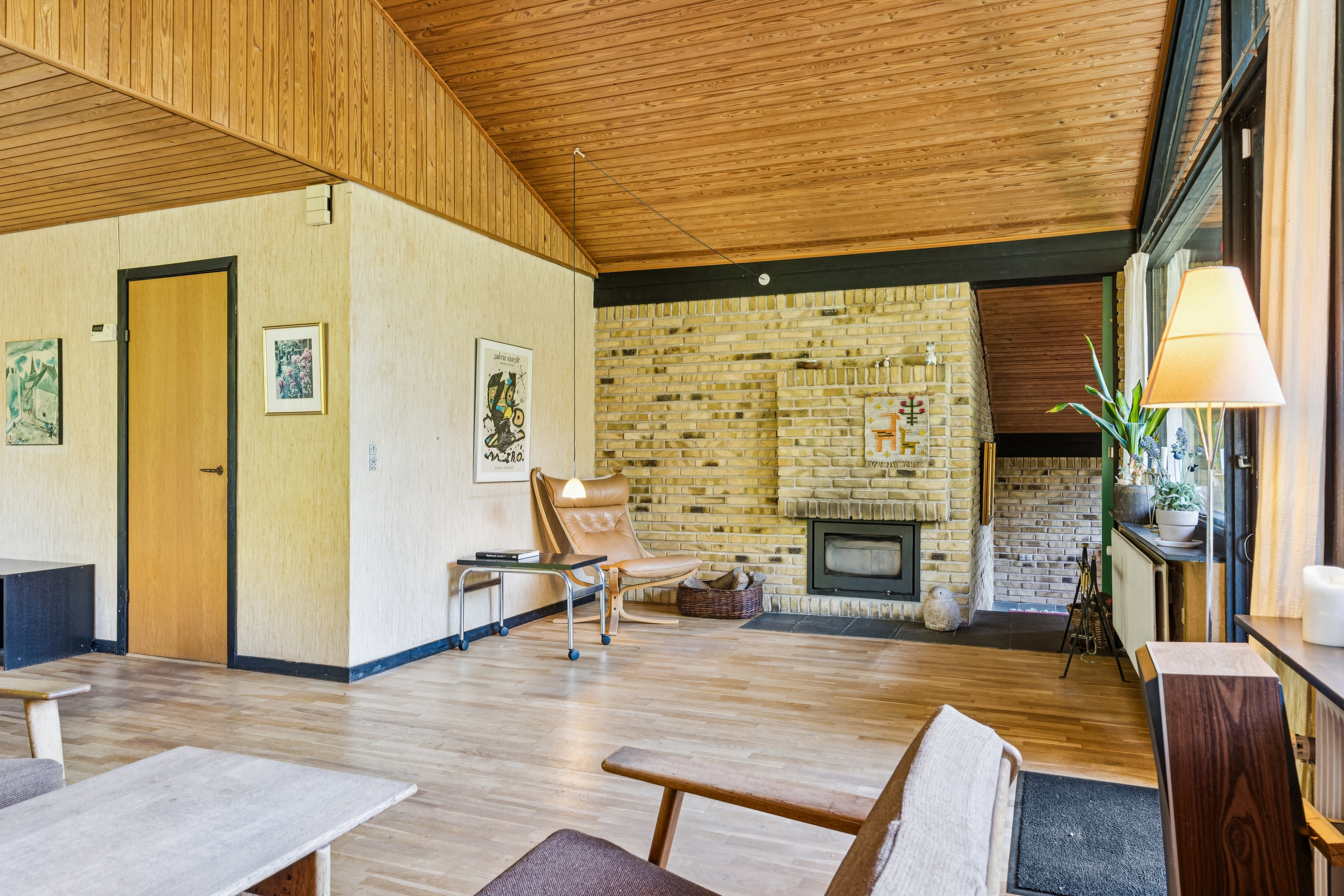 Fremhævet stue billede i fuldskærmstilstand. Billede af Østerhegn 47, 2880 Bagsværd