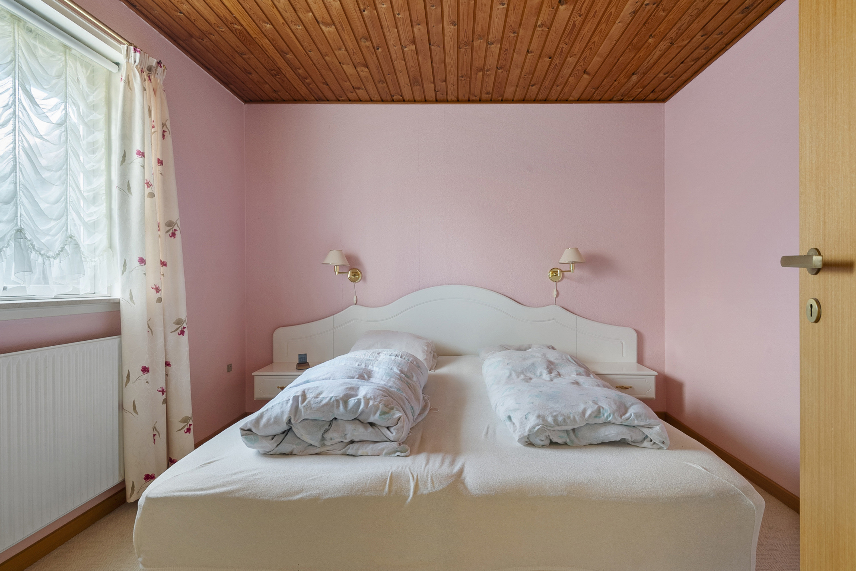 Fremhævet soveværelse billede i fuldskærmstilstand. Billede af Marken 33, Tarp, 6715 Esbjerg N