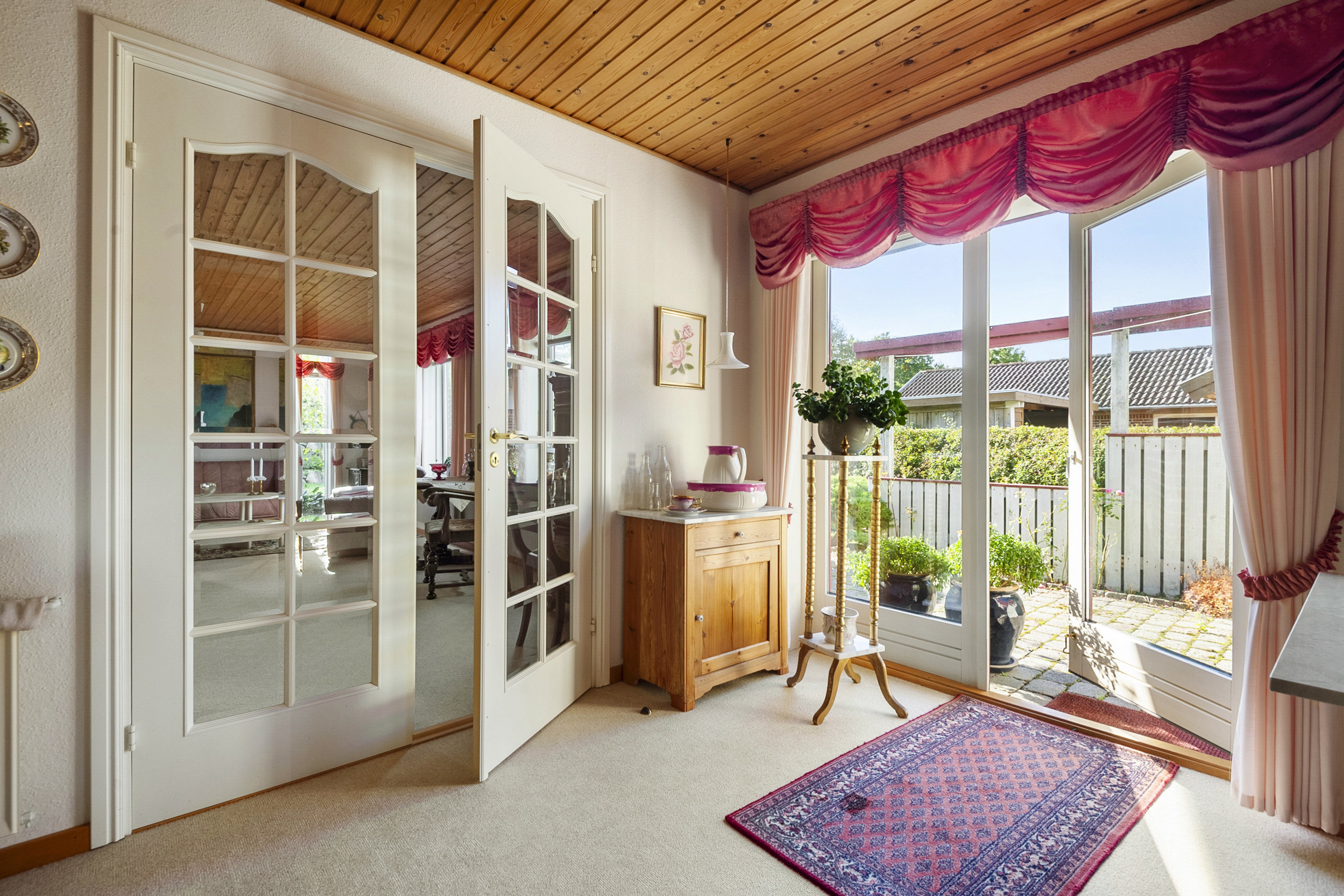 Fremhævet stue billede i fuldskærmstilstand. Billede af Marken 33, Tarp, 6715 Esbjerg N