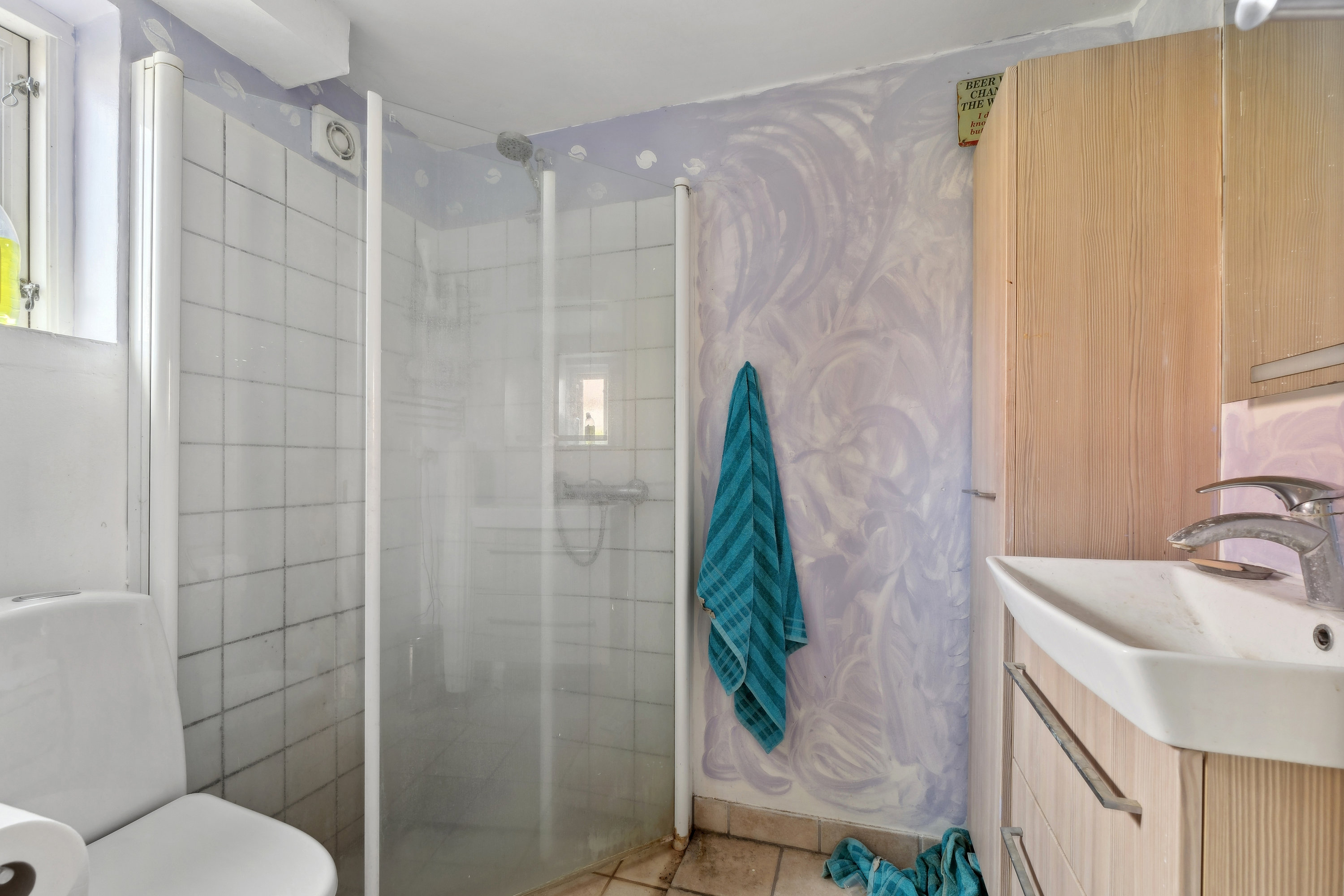 Fremhævet badeværelse billede i fuldskærmstilstand. Billede af Stenløsevej 76, Hjallese, 5260 Odense S