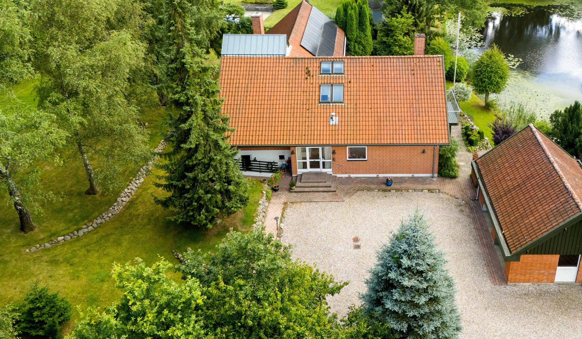 Fremhævet ejendommen billede i fuldskærmstilstand. Billede af Granhegnet 9, 3450 Allerød