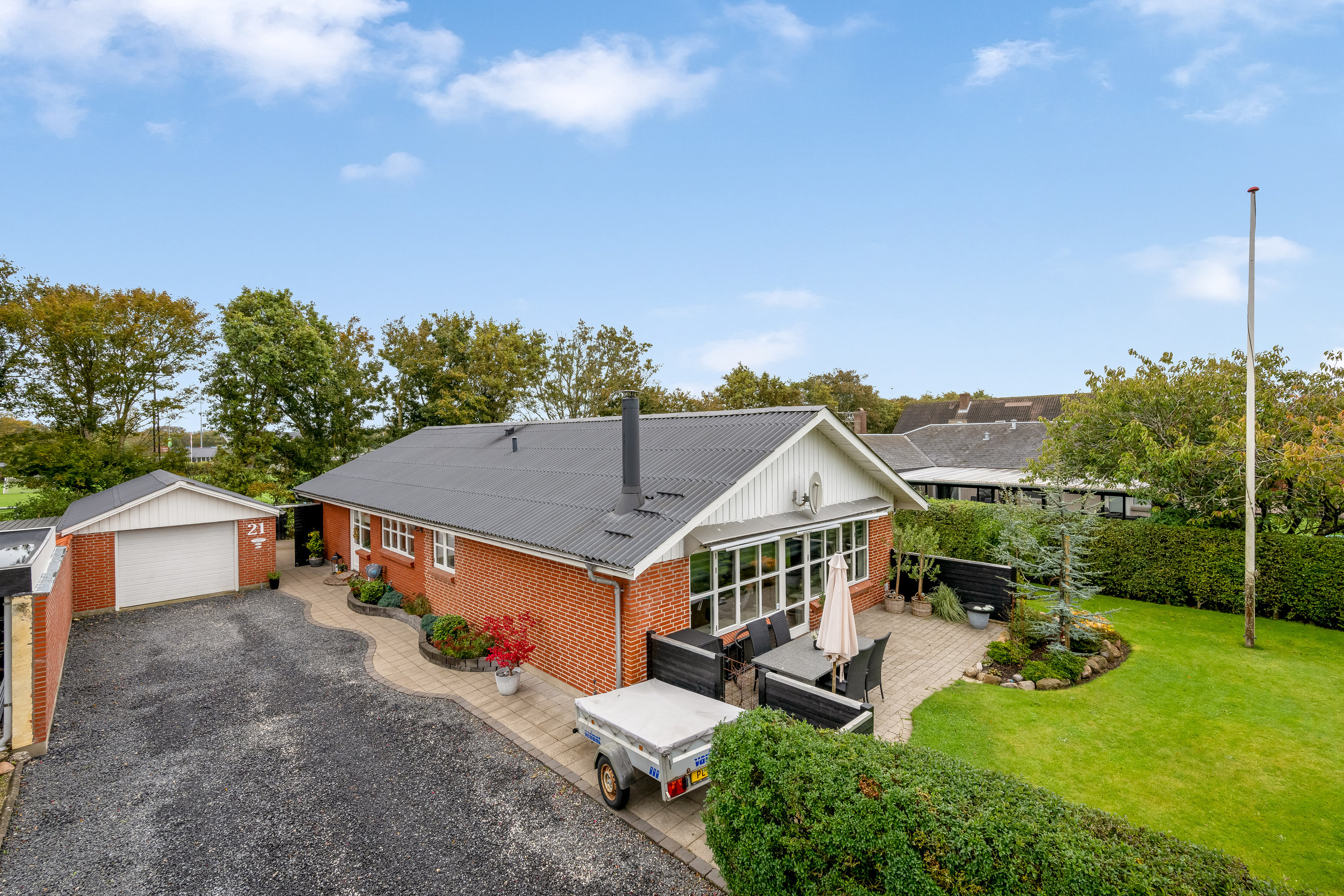 Miniaturebillede 1: facade. Billede af Østerdige 21, 6950 Ringkøbing