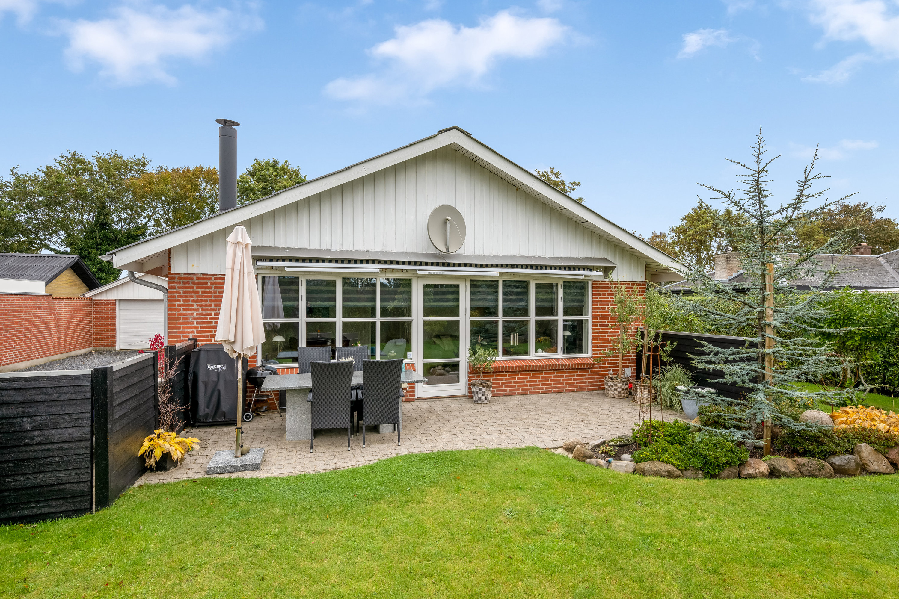 Fremhævet terrasse billede i fuldskærmstilstand. Billede af Østerdige 21, 6950 Ringkøbing