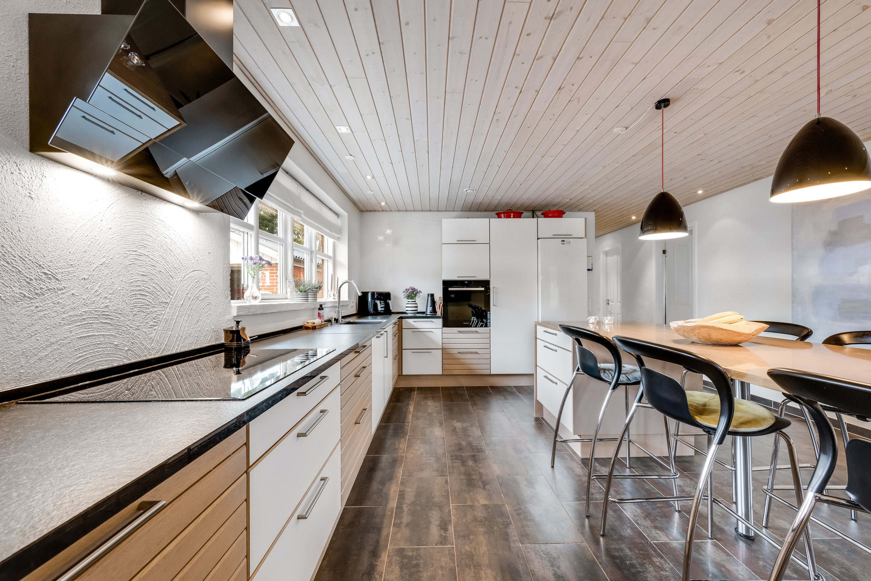 Fremhævet køkken billede i fuldskærmstilstand. Billede af Østerdige 21, 6950 Ringkøbing