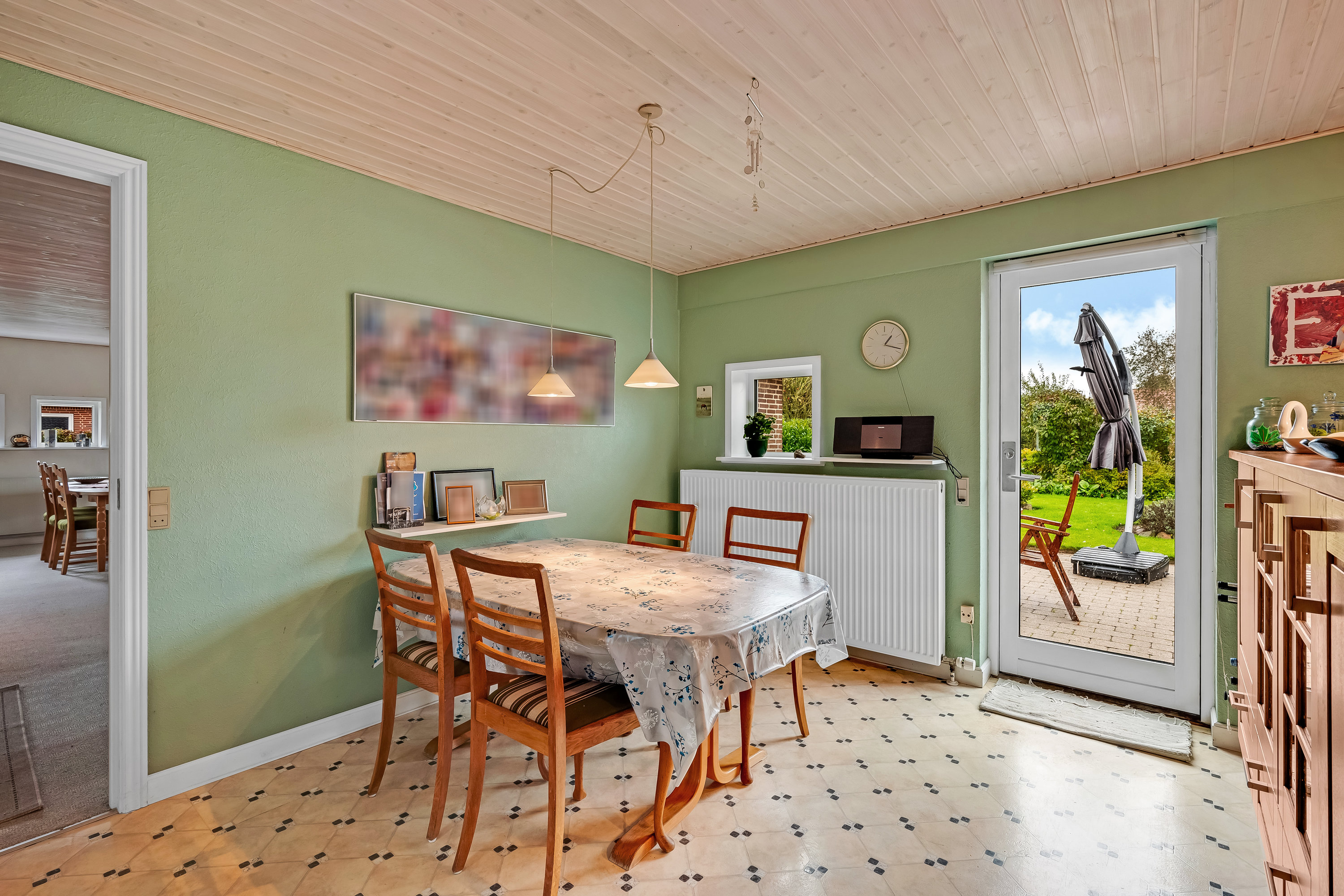 Fremhævet stue billede i fuldskærmstilstand. Billede af Kildetoften 26, 6780 Skærbæk