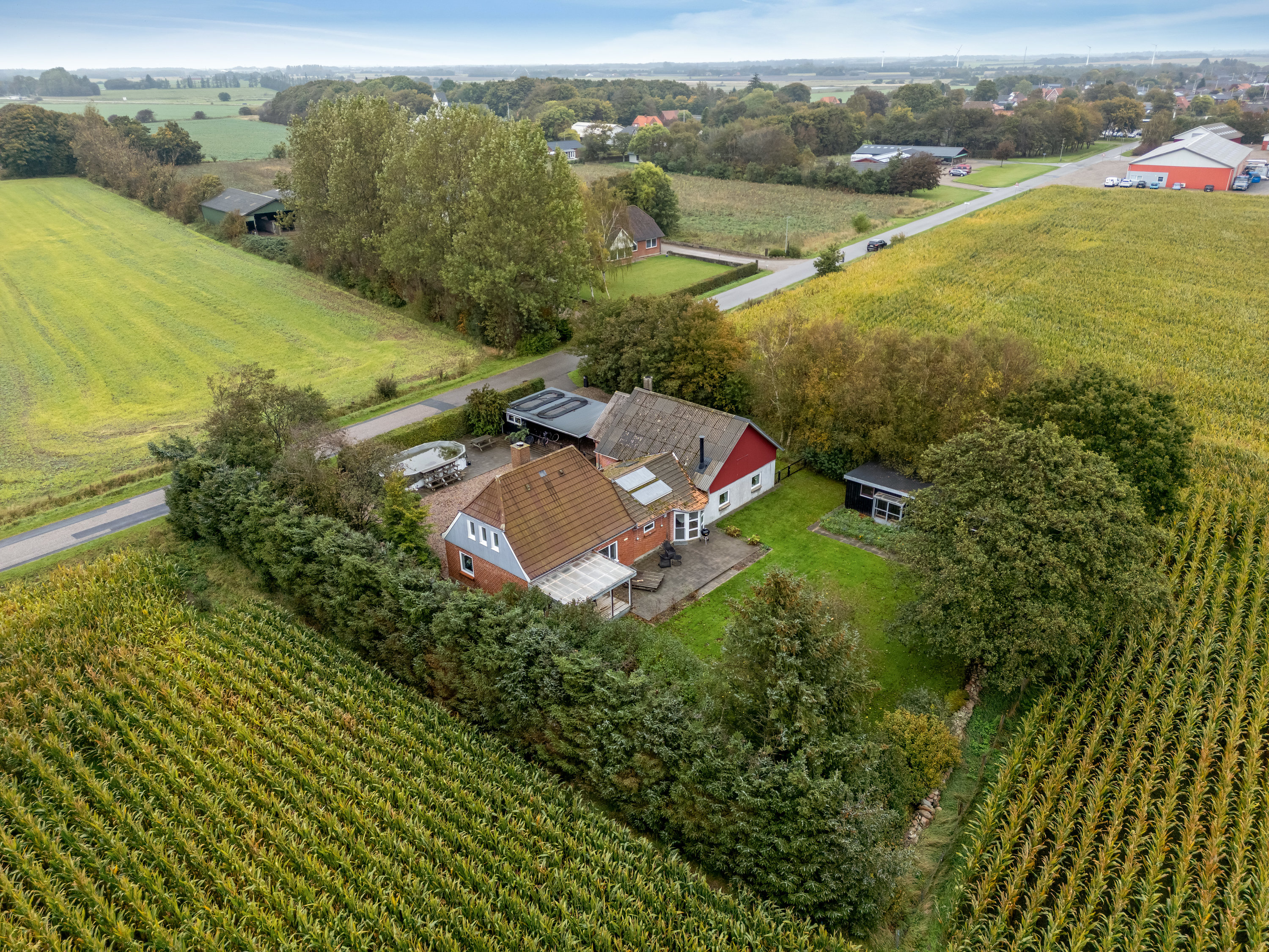 Fremhævet luftfoto billede i fuldskærmstilstand. Billede af Østerbyvej 2F, Abild, 6270 Tønder