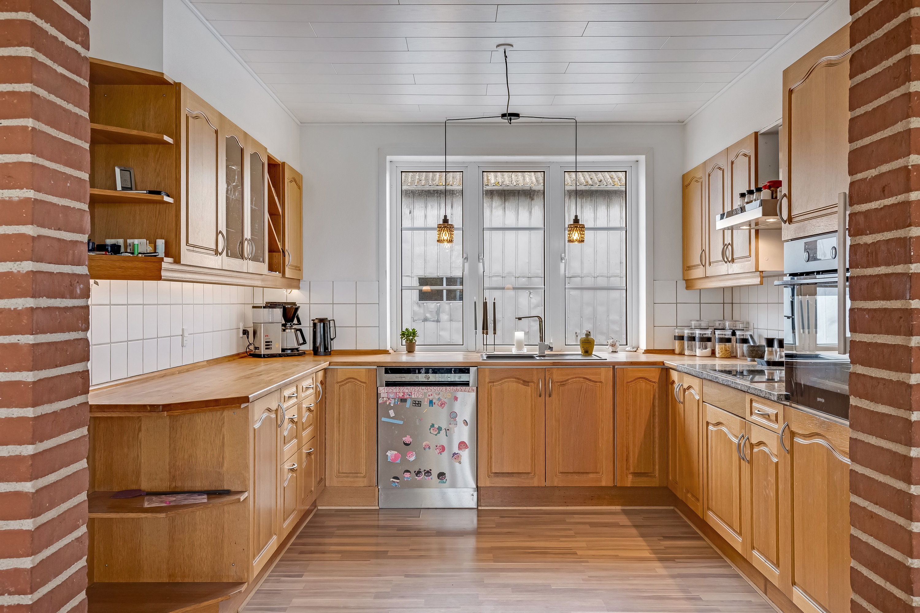 Fremhævet køkken billede i fuldskærmstilstand. Billede af Assetvej 15, Asset, 6240 Løgumkloster