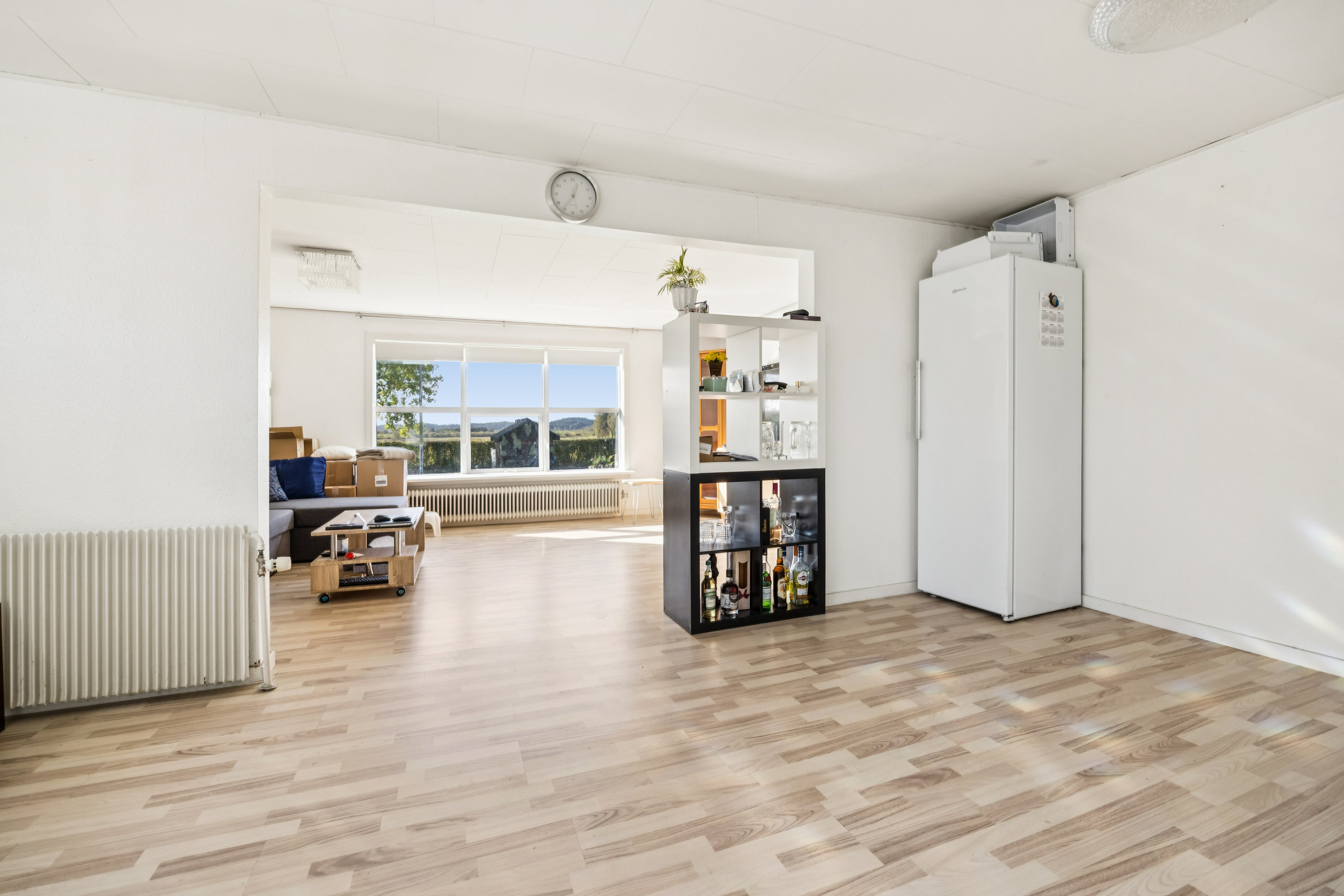 Fremhævet stue billede i fuldskærmstilstand. Billede af Kærvej 11, Sønder Onsild Stationsby, 9500 Hobro