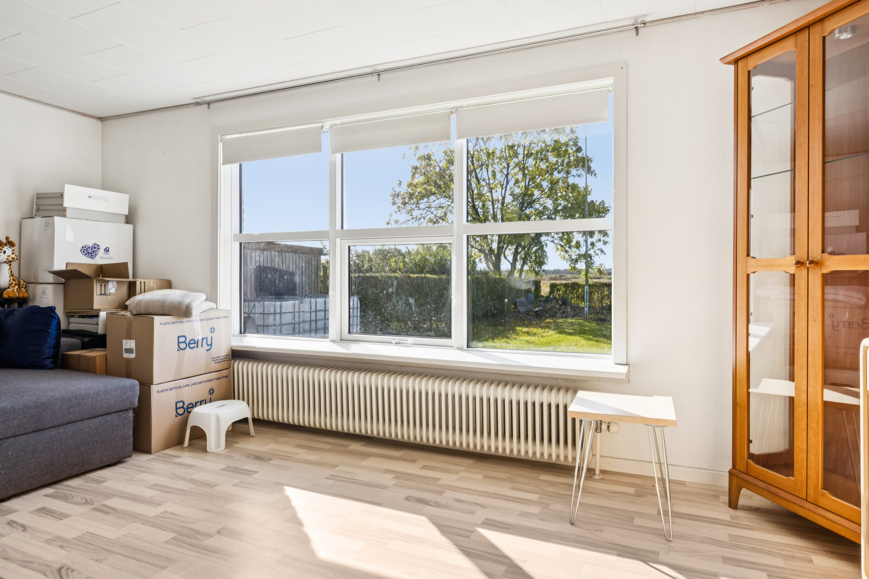 Fremhævet stue billede i fuldskærmstilstand. Billede af Kærvej 11, Sønder Onsild Stationsby, 9500 Hobro