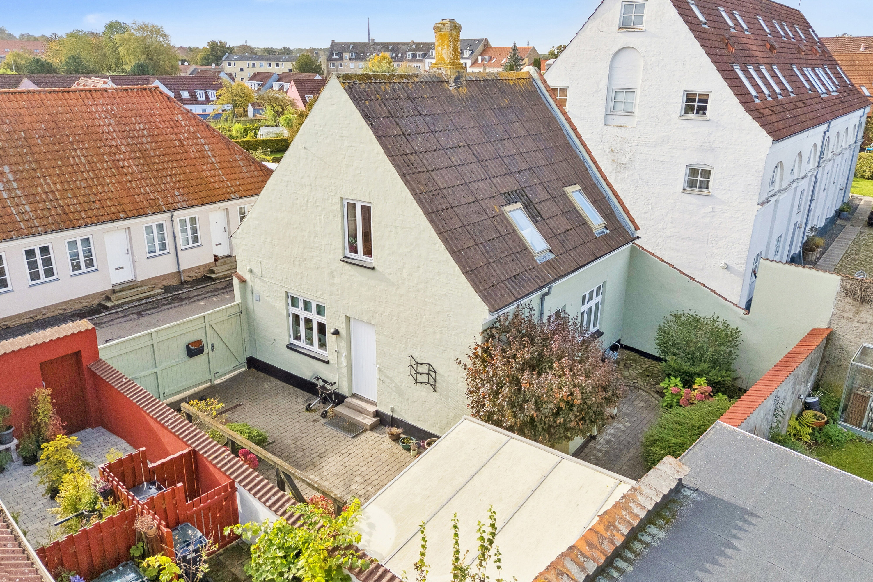 Fremhævet set fra haven billede i fuldskærmstilstand. Billede af Hestemøllestræde 7, 4200 Slagelse