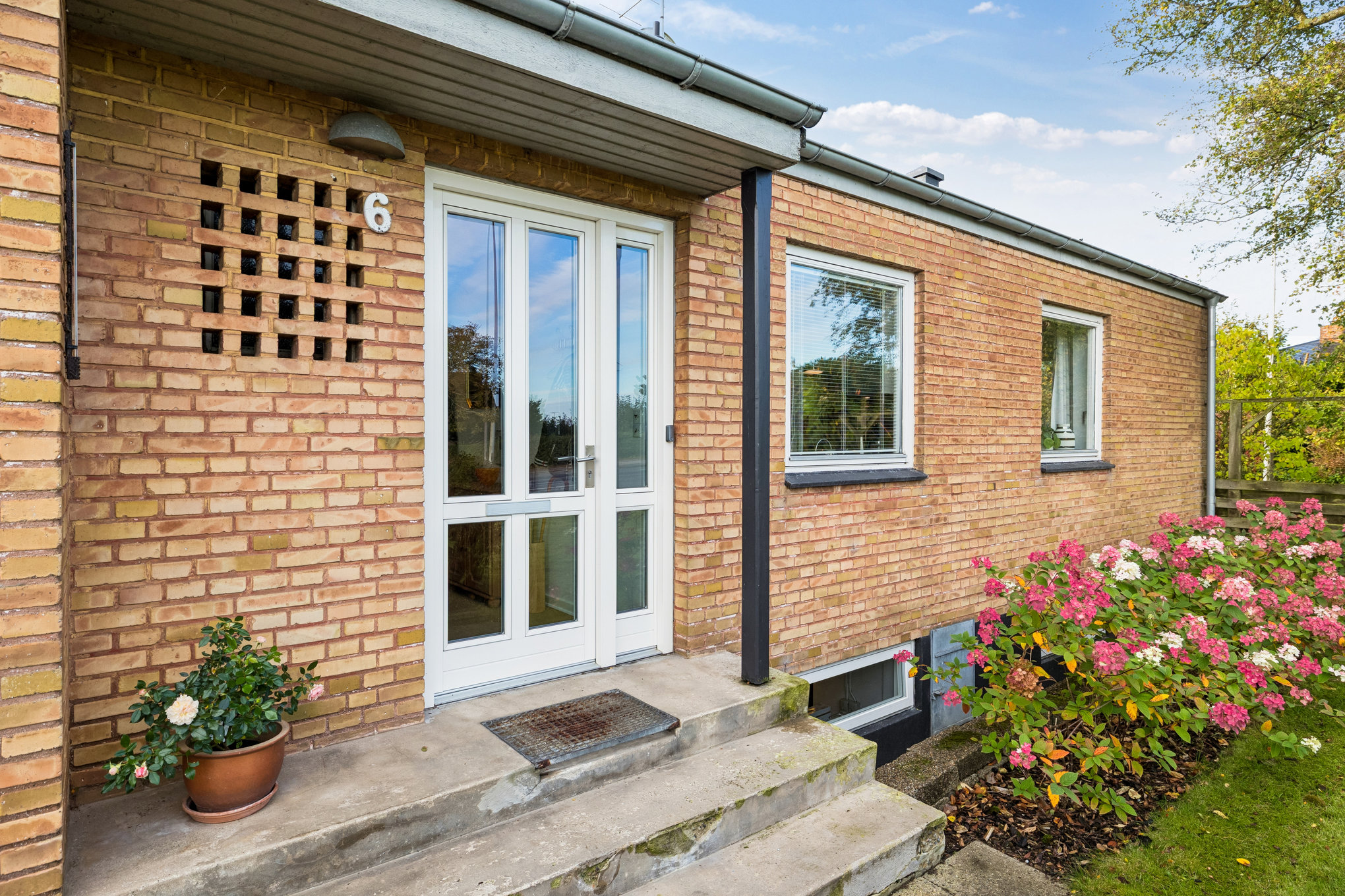 Fremhævet andet billede i fuldskærmstilstand. Billede af Storegade 6, Assentoft, 8960 Randers SØ